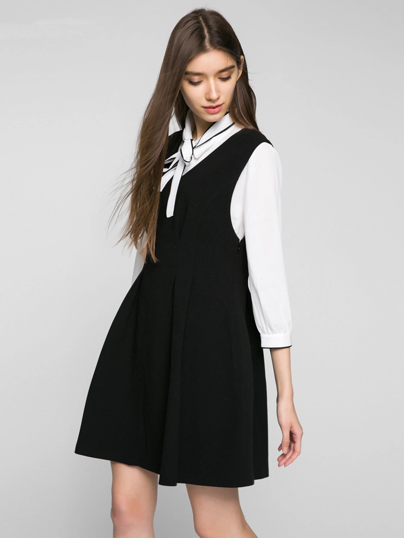 Костюмы Vero Moda модель 31637C519010_чорний з білим Фото