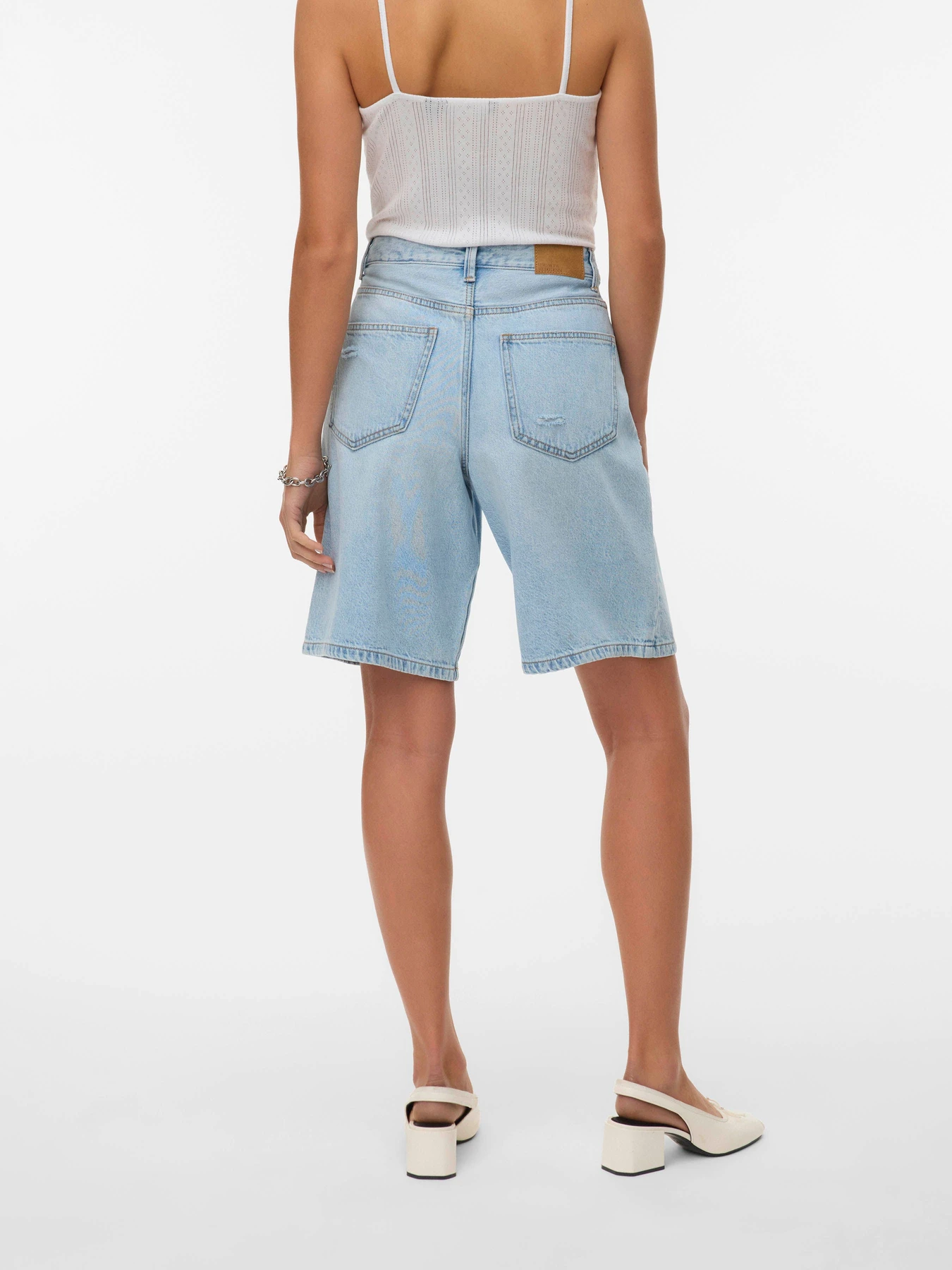 Шорты Vero Moda HADLEY MR BERMUDA DENIM  SHORT модель 10342092_Light Blue Denim Фото
