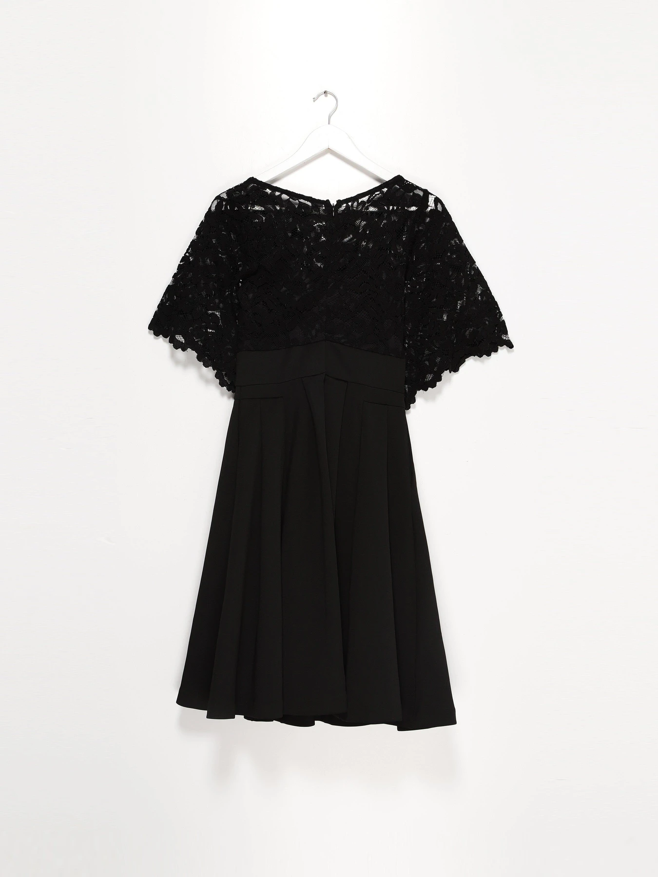 Платья Vero Moda модель 316461507010_чорний Платья Vero Moda модель 316461507010_чорний Фото