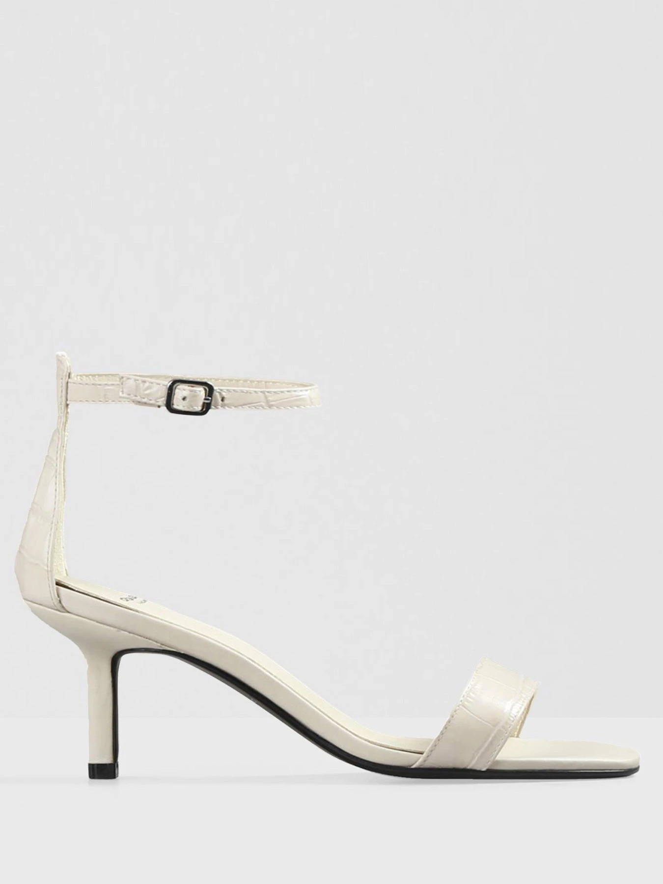 Босоножки VAGABOND Amanda модель 4905-108-02 Босоножки VAGABOND Amanda модель 4905-108-02 Фото