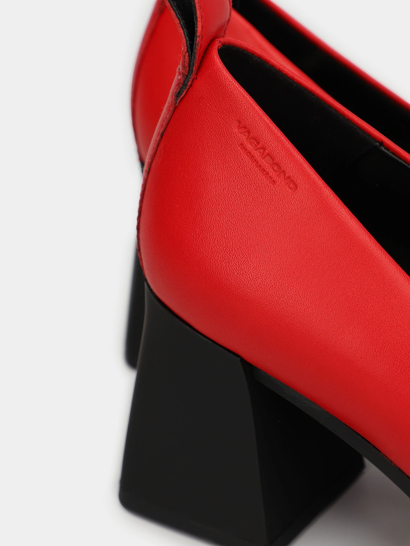 Туфли и лоферы VAGABOND Hedda Pumps модель 5303-101-47 Туфли и лоферы VAGABOND Hedda Pumps модель 5303-101-47 Фото