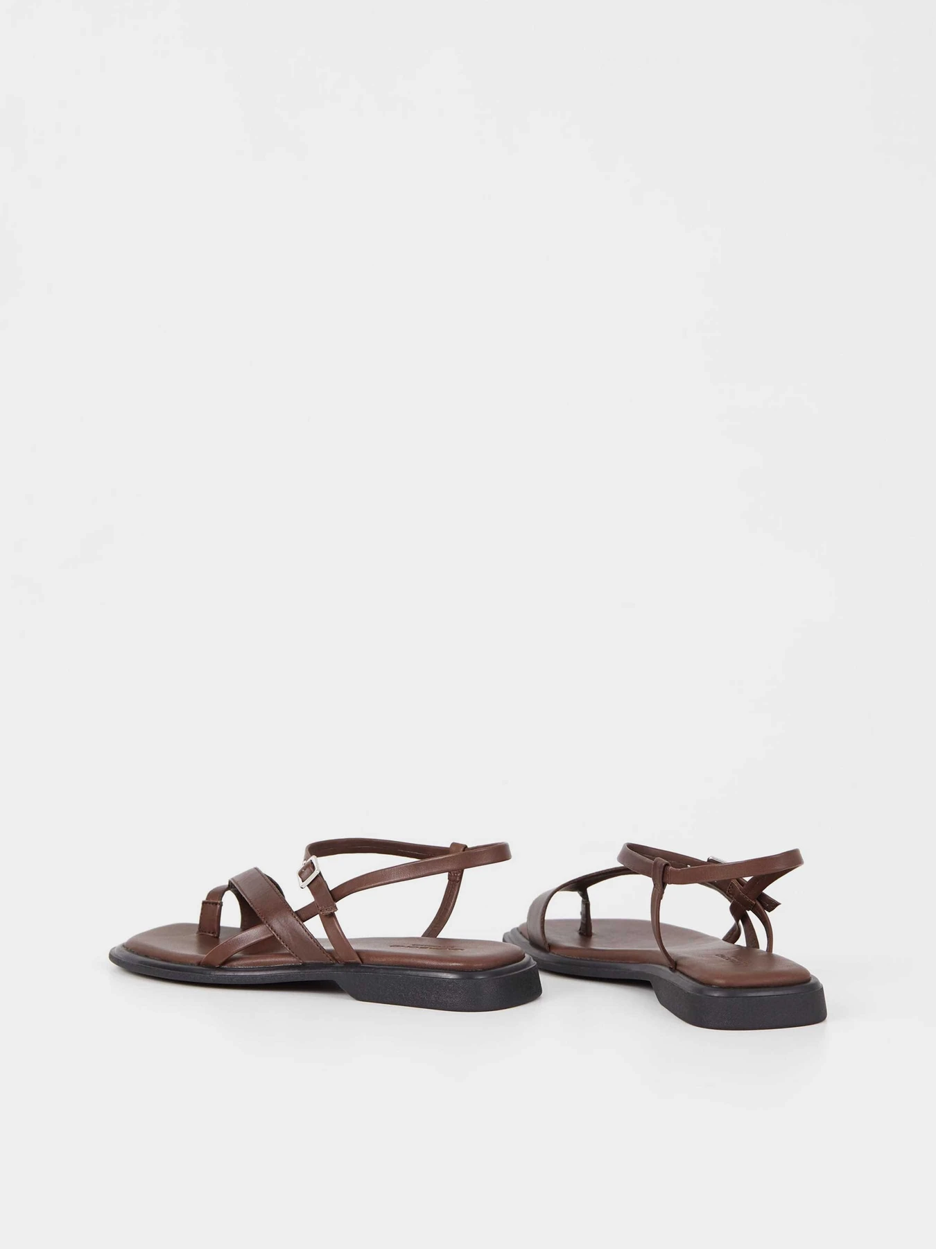 Сандалии VAGABOND Izzy модель 5513-001-35 Сандалии VAGABOND Izzy модель 5513-001-35 Фото