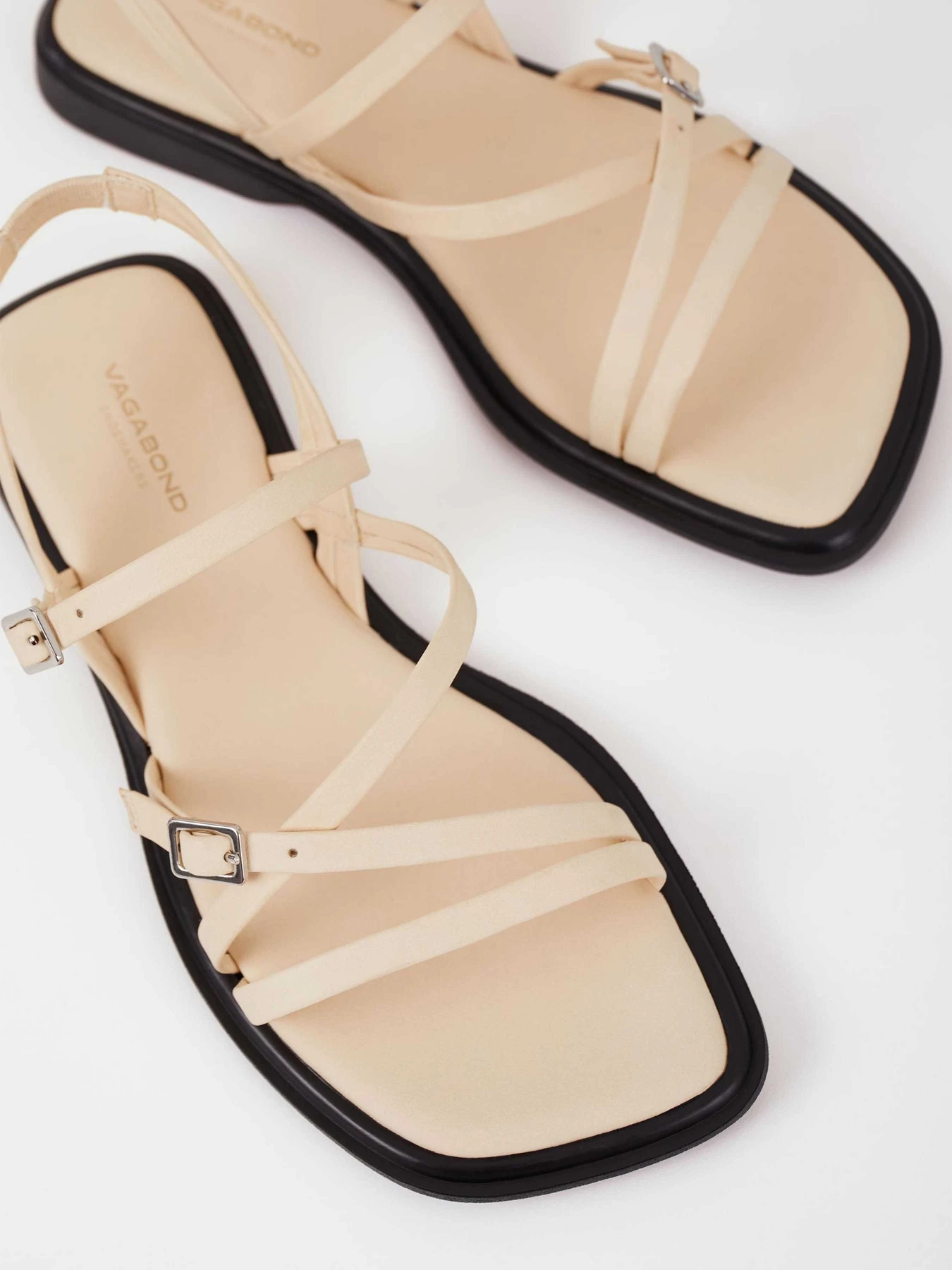 Сандалии VAGABOND Izzy модель 5513-101-02 Сандалии VAGABOND Izzy модель 5513-101-02 Фото