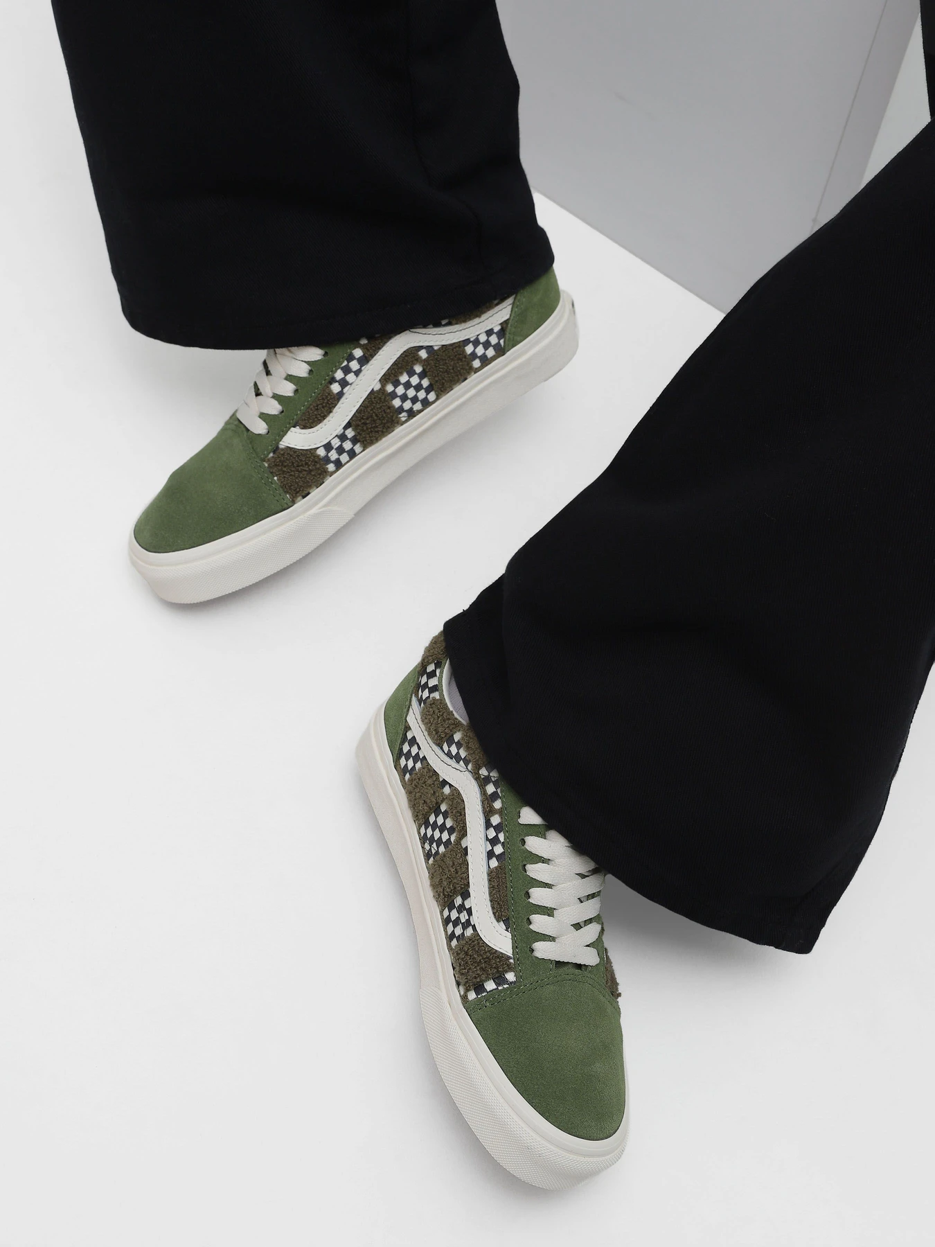 Кеди Vans Old Skool Unisex модель VN0007NTZBF1 Кеди Vans Old Skool Unisex модель VN0007NTZBF1 Фото