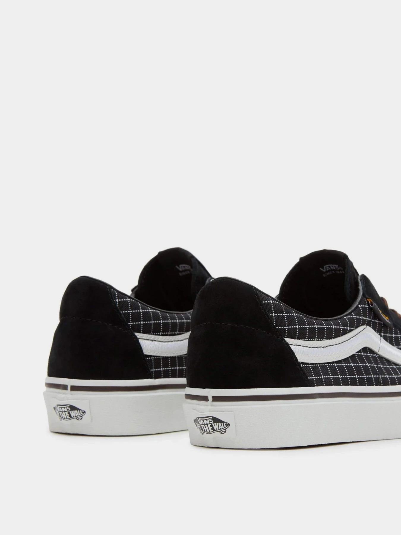 Кеди Vans Cordura Sk8-Low модель VN0009QRBLA1 Кеди Vans Cordura Sk8-Low модель VN0009QRBLA1 Фото