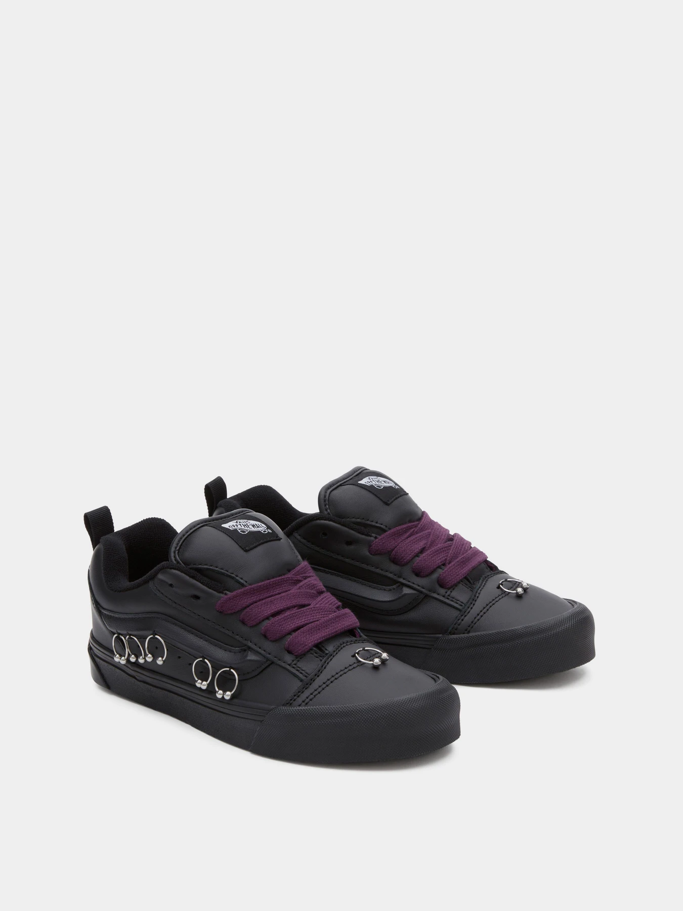 Кеды Vans Knu Skool модель VN000CS0BKA1 Кеды Vans Knu Skool модель VN000CS0BKA1 Фото