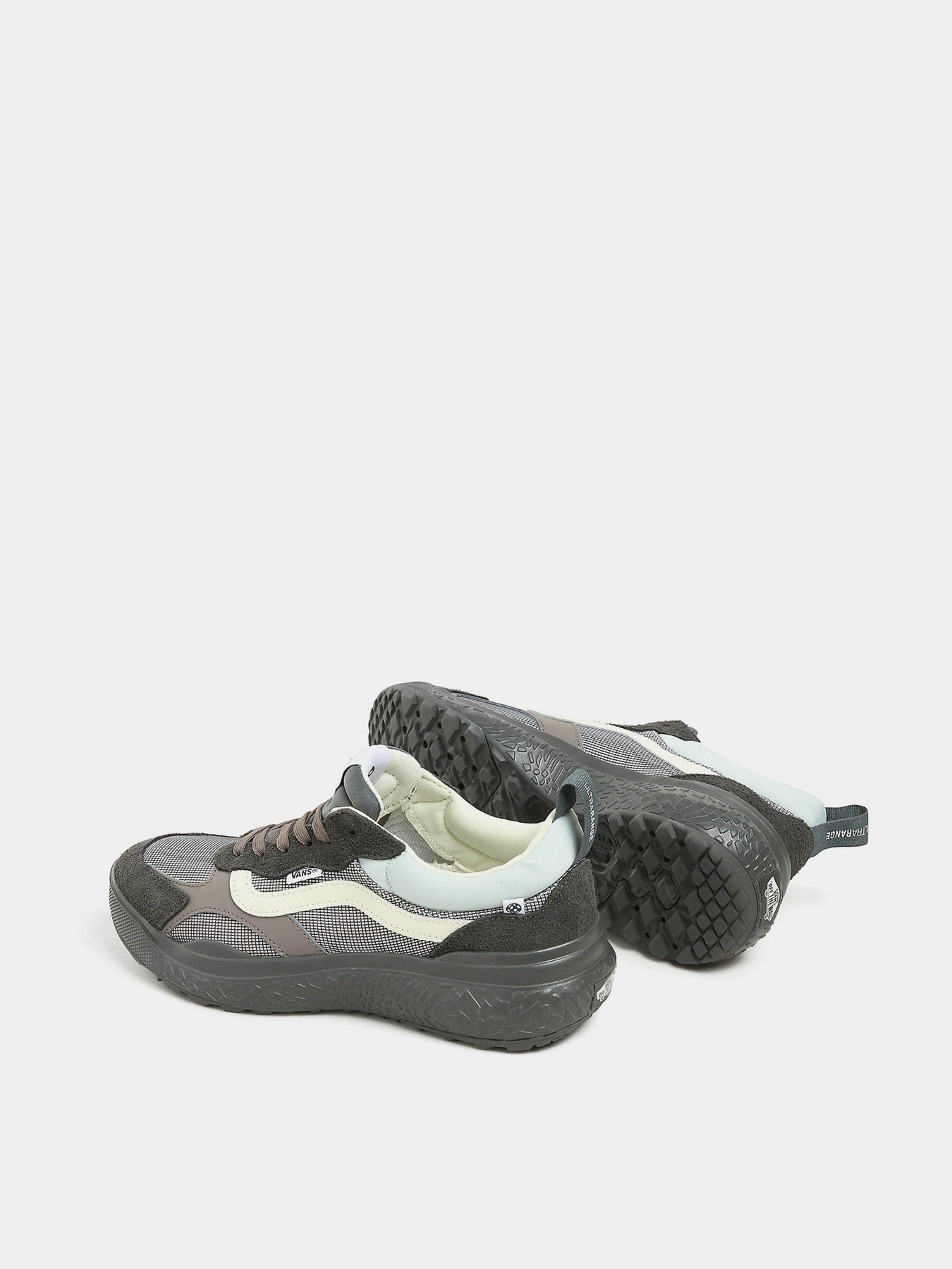 Кроссовки Vans UltraRange Neo VR3 модель VN000BCEBHG1 Кроссовки Vans UltraRange Neo VR3 модель VN000BCEBHG1 Фото