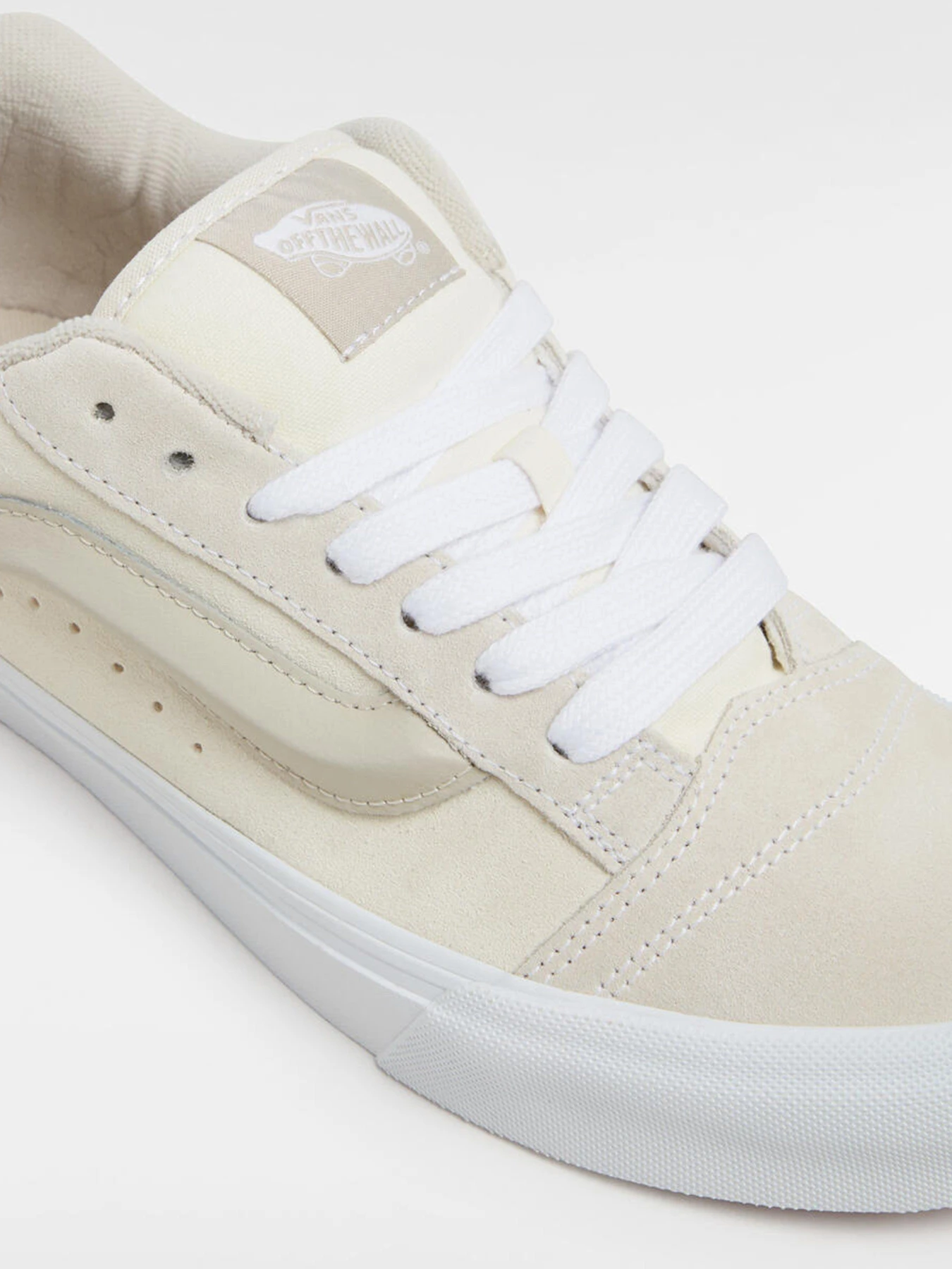 Кеды Vans Knu Skool модель VN000D220VW1 Кеды Vans Knu Skool модель VN000D220VW1 Фото