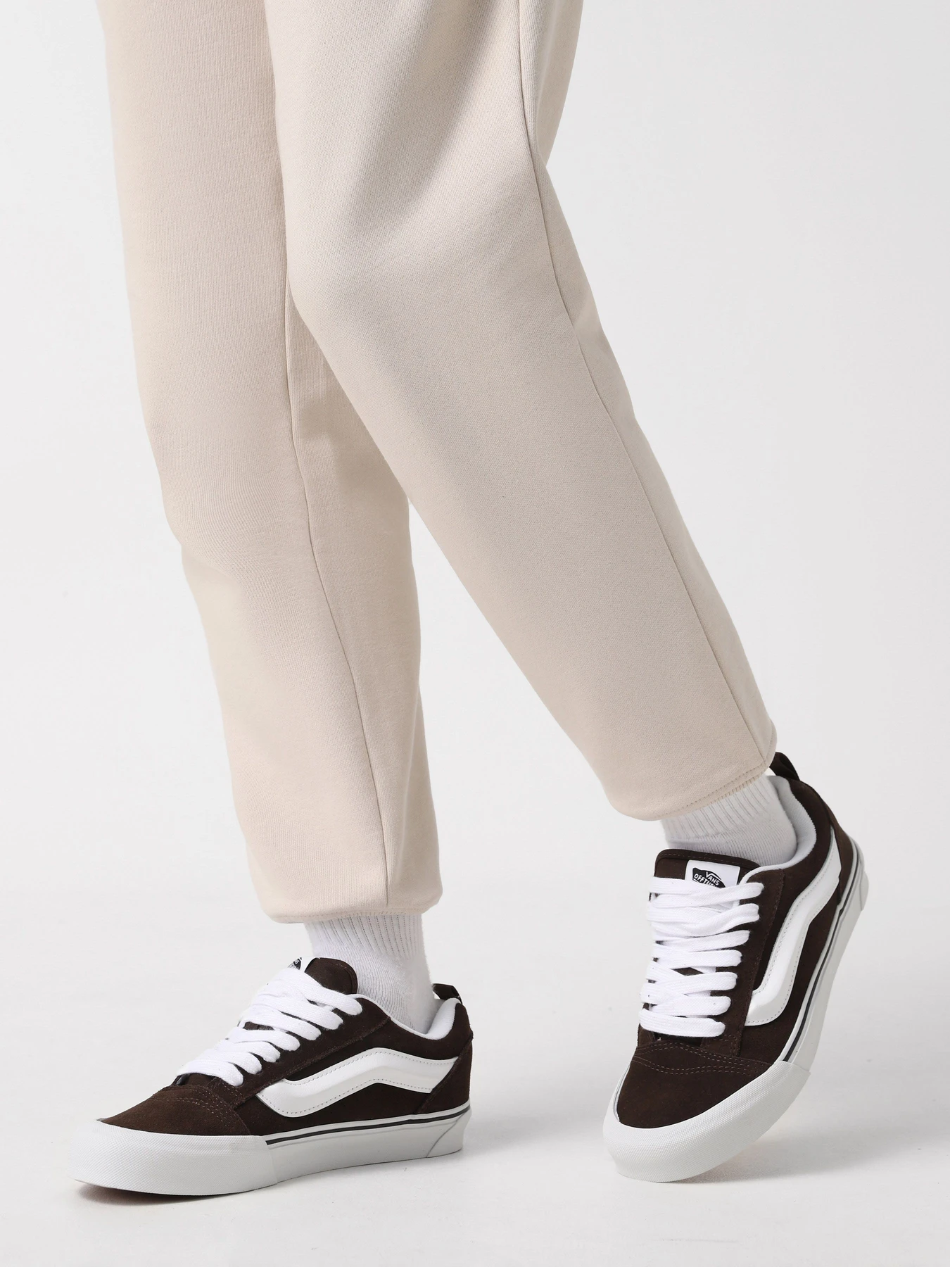 Кеды Vans Knu Skool модель VN0009QCNWH1 Кеды Vans Knu Skool модель VN0009QCNWH1 Фото