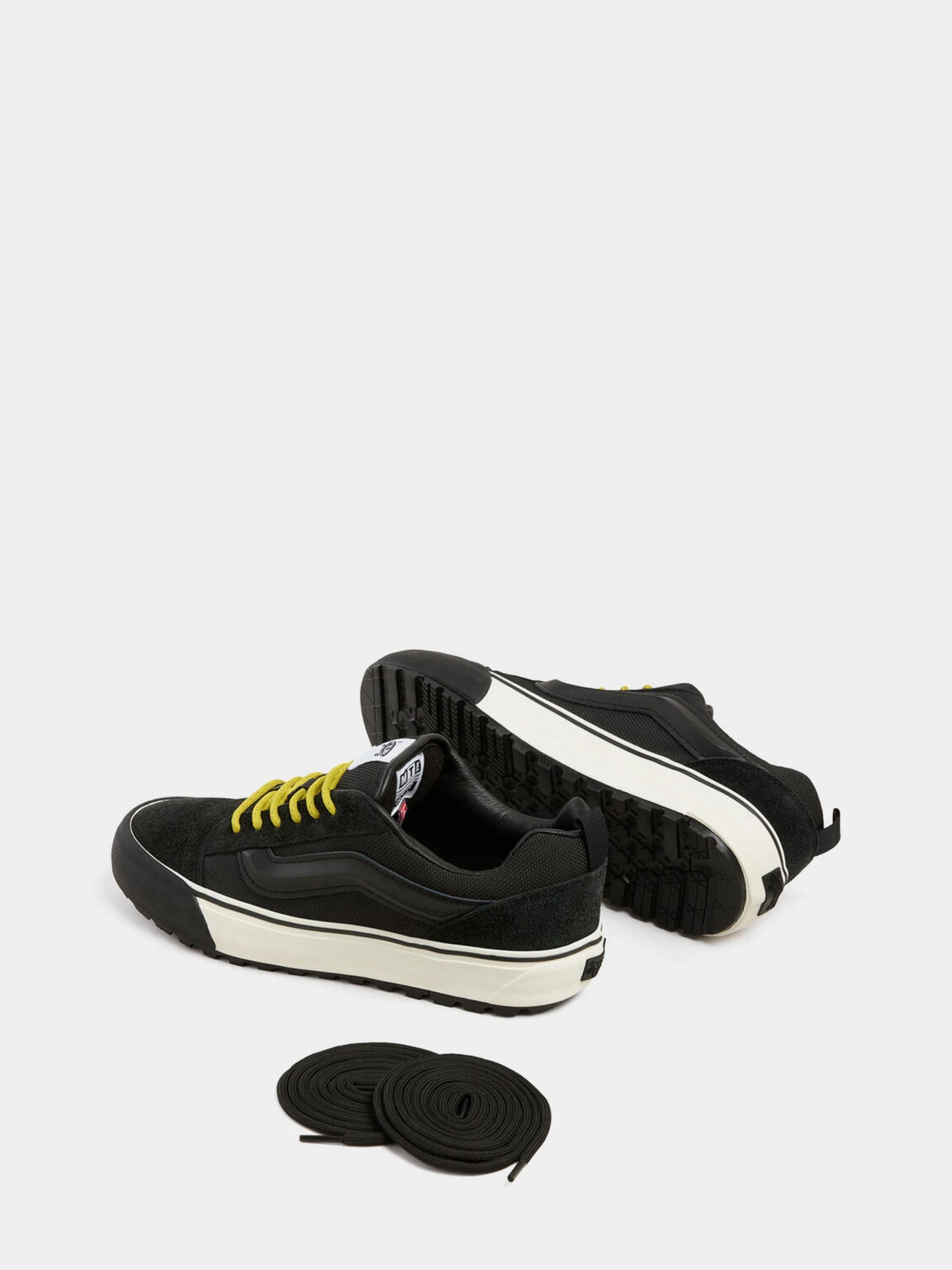 Кеды Vans модель VN000CXRBLK1 Кеды Vans модель VN000CXRBLK1 Фото