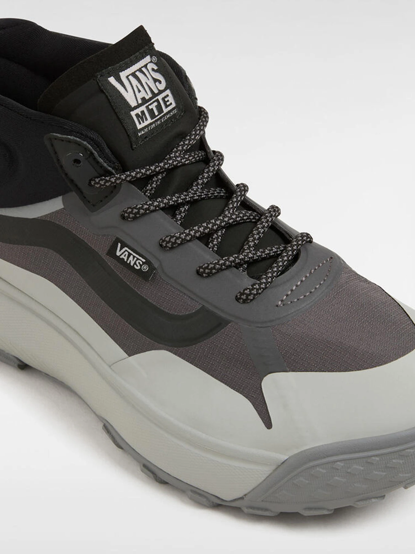 Ботинки и сапоги Vans MTE Crosspath Mid модель VN000CVV1O71 Ботинки и сапоги Vans MTE Crosspath Mid модель VN000CVV1O71 Фото