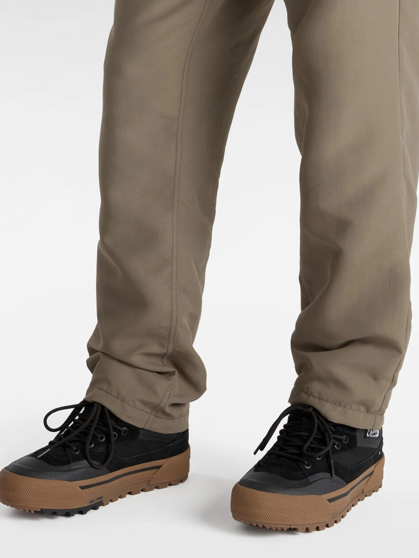 Кеды Vans MTE Half Cab Gore-Tex модель VN000CVMB9M1 Кеды Vans MTE Half Cab Gore-Tex модель VN000CVMB9M1 Фото