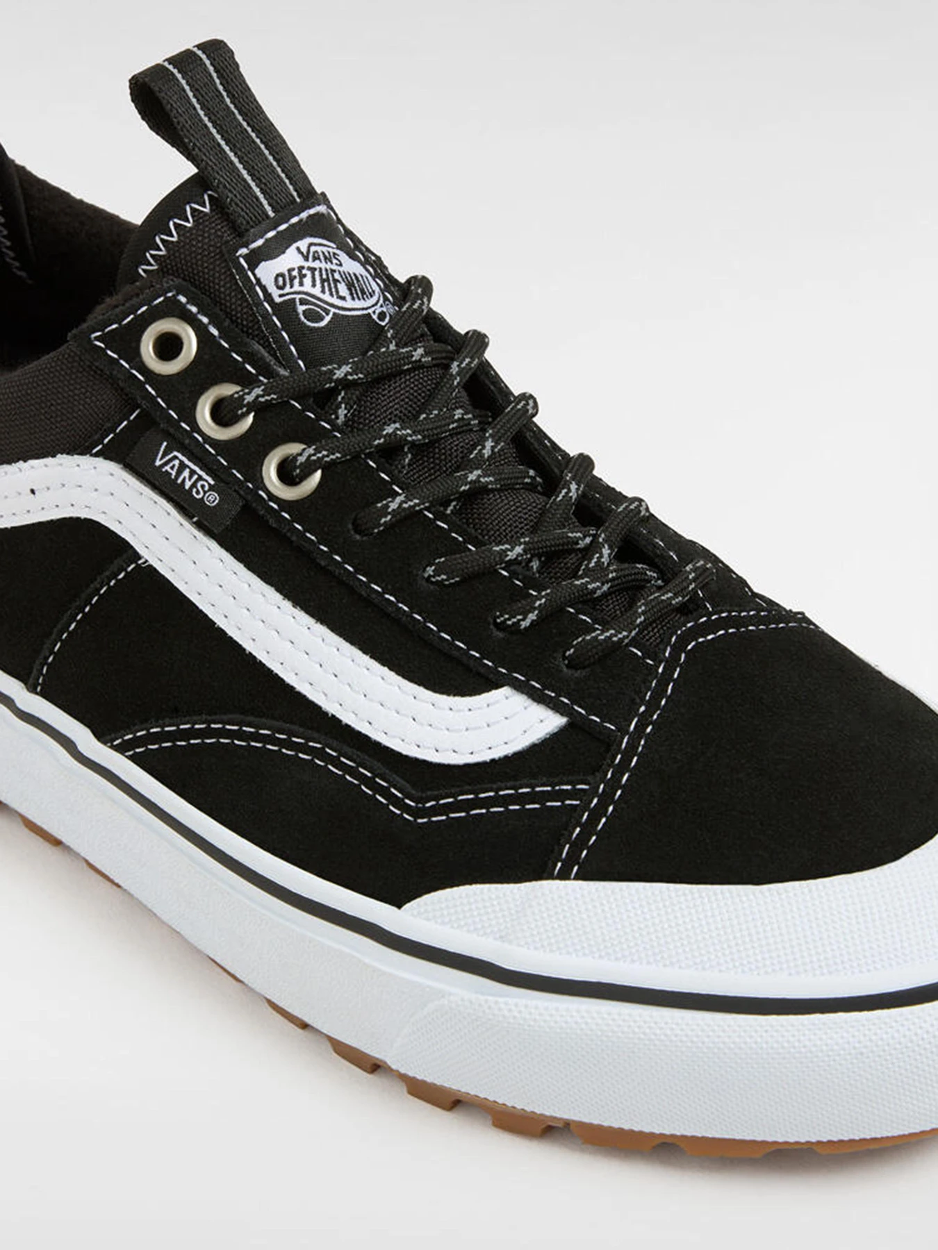 Кеды Vans MTE Old Skool Waterproof модель VN000CVNBA21 Фото