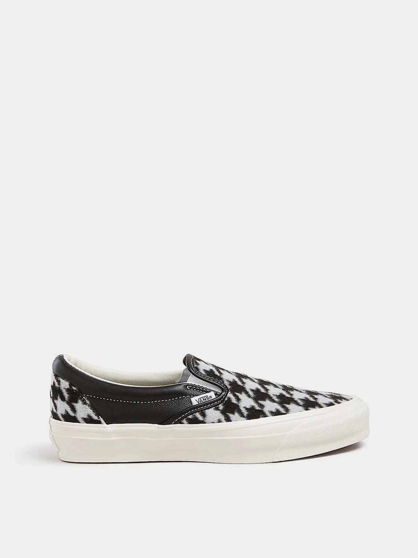 Сліпони та мокасини Vans Slip-On Reissue 98 модель VN000CSEBLK1 Сліпони та мокасини Vans Slip-On Reissue 98 модель VN000CSEBLK1 Фото