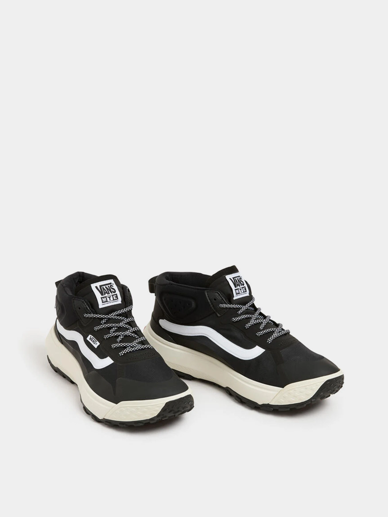 Ботинки и сапоги Vans MTE Crosspath Mid модель VN000CVVBA21 Ботинки и сапоги Vans MTE Crosspath Mid модель VN000CVVBA21 Фото