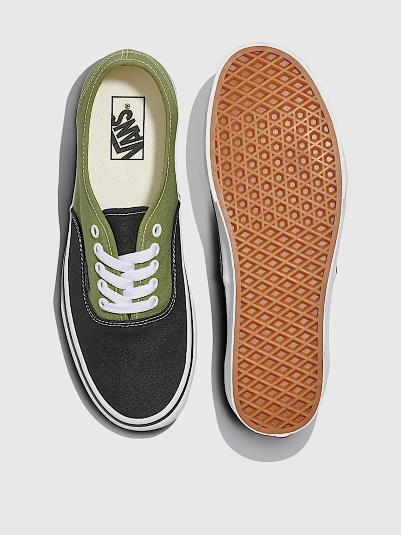 Кеди Vans Authentic модель VN000BW5ZBF1 Кеди Vans Authentic модель VN000BW5ZBF1 Фото