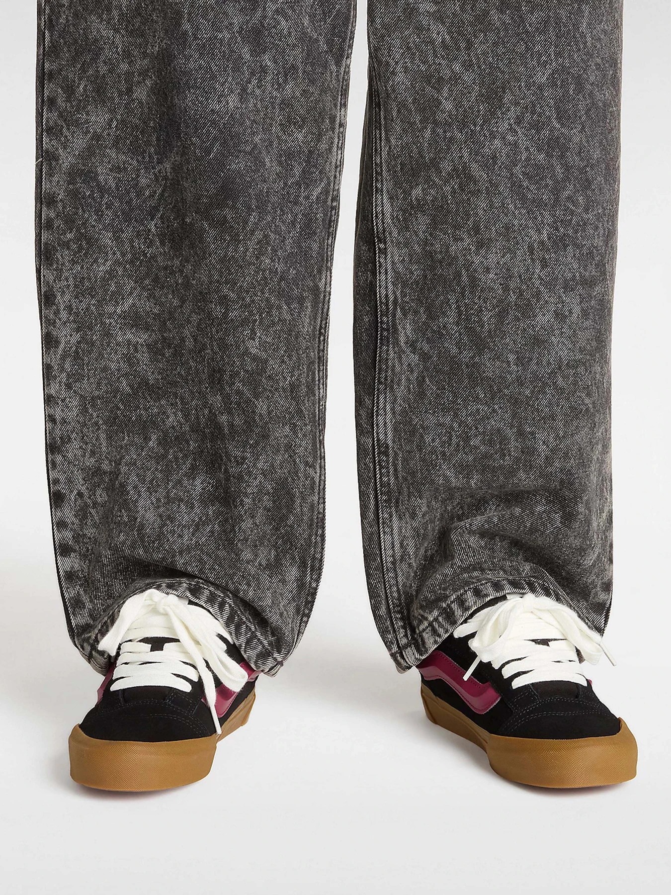 Кеди Vans Knu Skool модель VN000D6CBMV1 Кеди Vans Knu Skool модель VN000D6CBMV1 Фото