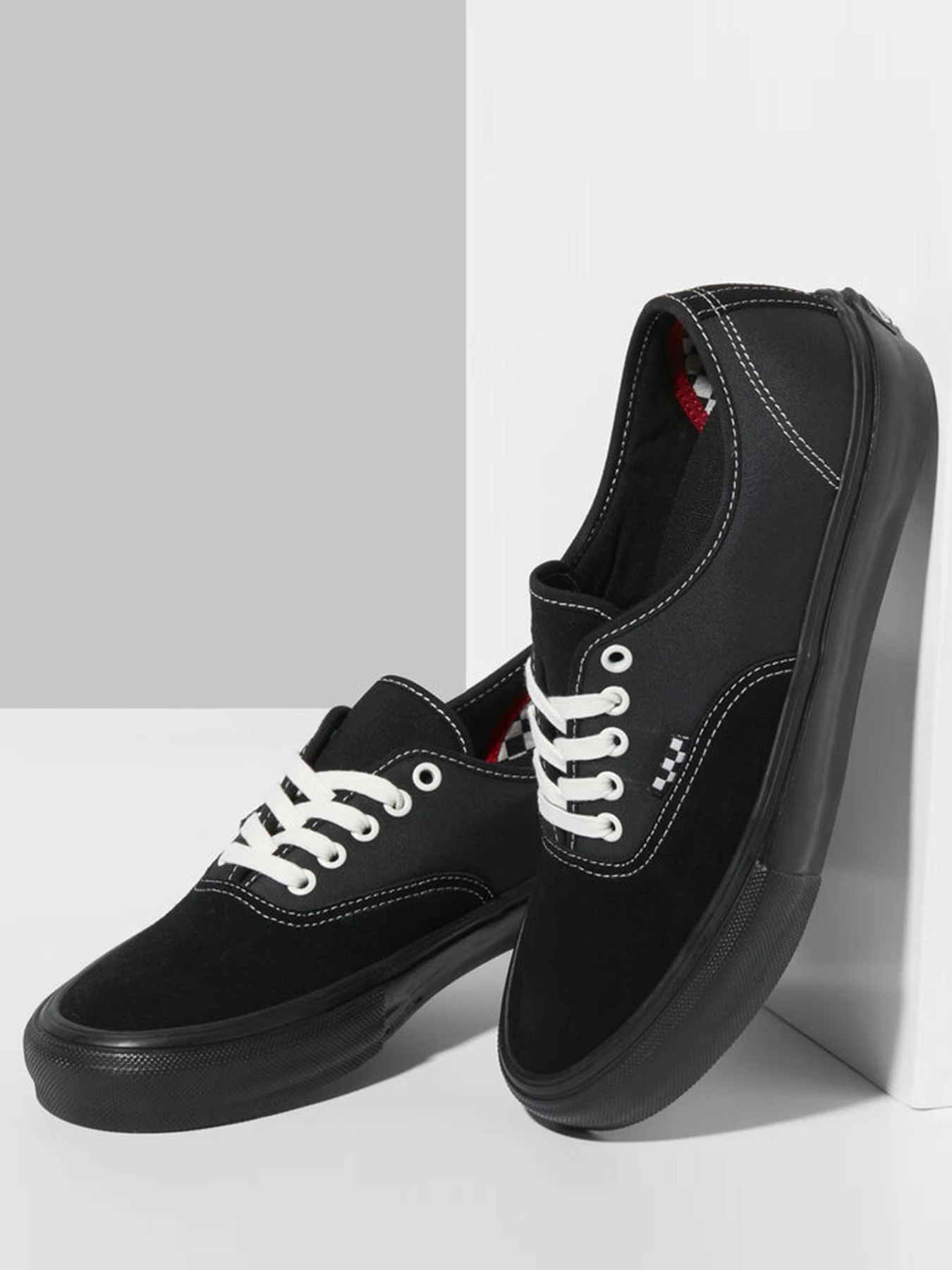 Кеди Vans Skate Classics Authentic модель VN0A5FC8BLK1 Кеди Vans Skate Classics Authentic модель VN0A5FC8BLK1 Фото