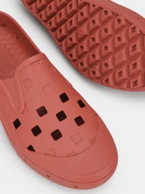 Шлёпанцы Vans MTE Slip-On Mule Trk модель VN000CW8DKR1 Фото