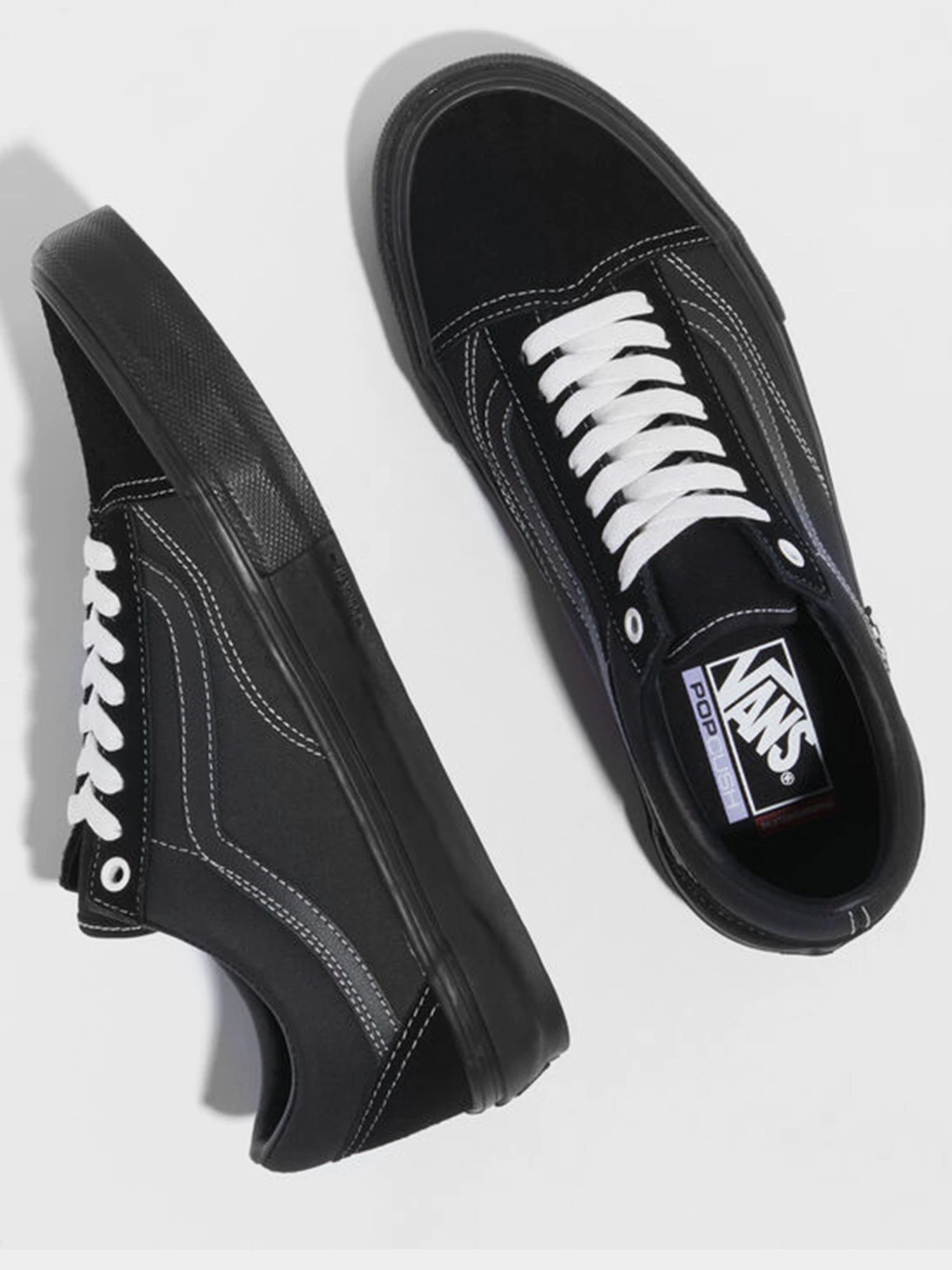 Кеди Vans Classics Old Skool модель VN0A5FCBBLK1 Кеди Vans Classics Old Skool модель VN0A5FCBBLK1 Фото