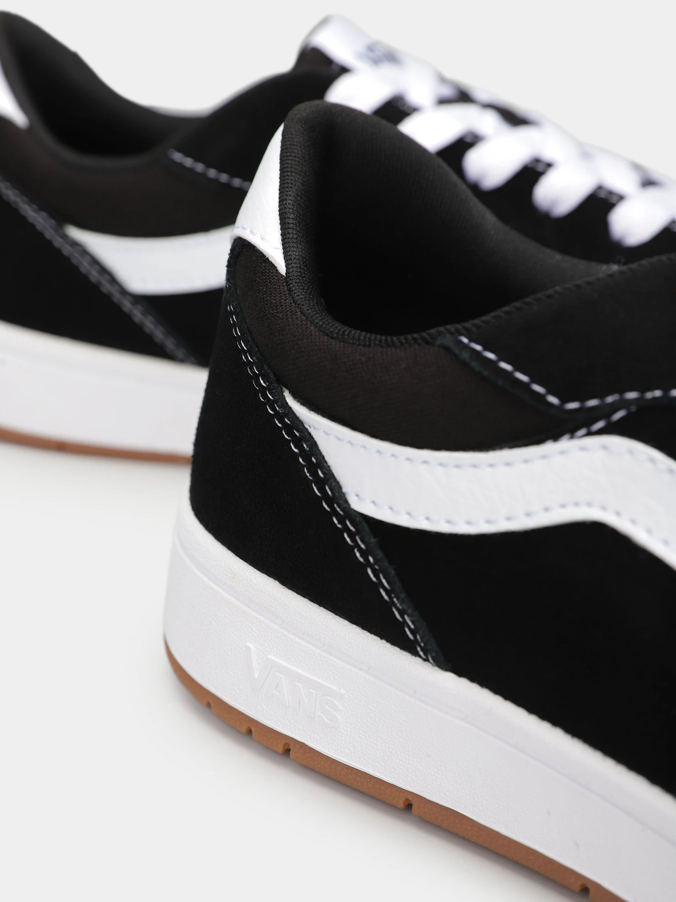 Кеди Vans Ryland модель VN000D49BZW1 Кеди Vans Ryland модель VN000D49BZW1 Фото
