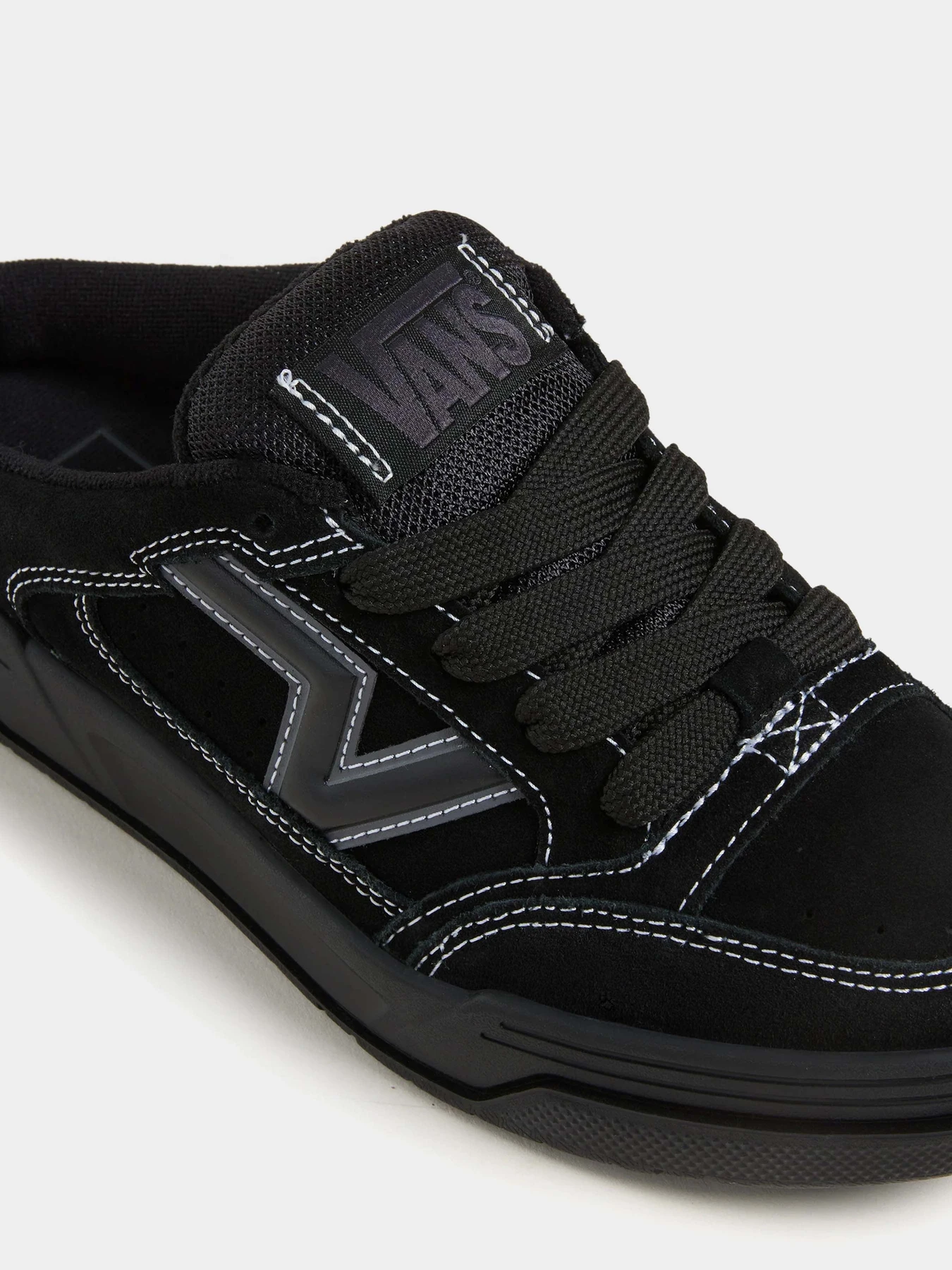 Шлёпанцы Vans Upland модель VN000D7ABKA1 Шлёпанцы Vans Upland модель VN000D7ABKA1 Фото