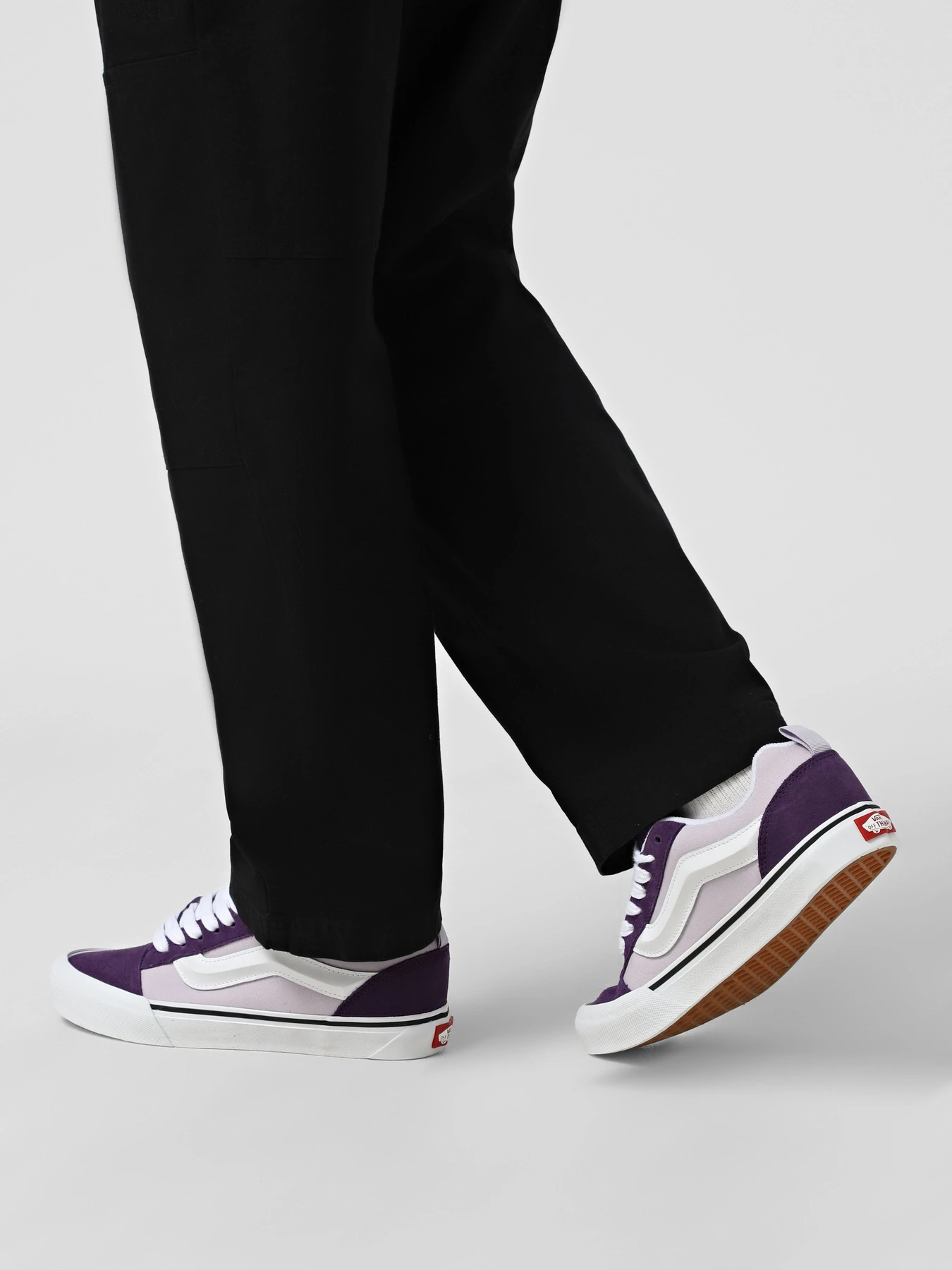 Кеды Vans Knu Skool модель VN000D6ZEMY1 Кеды Vans Knu Skool модель VN000D6ZEMY1 Фото
