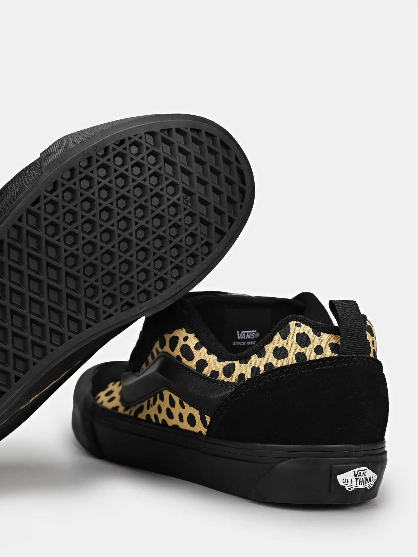 Кеди Vans Knu Skool модель VN000D6ZEZI1 Кеди Vans Knu Skool модель VN000D6ZEZI1 Фото