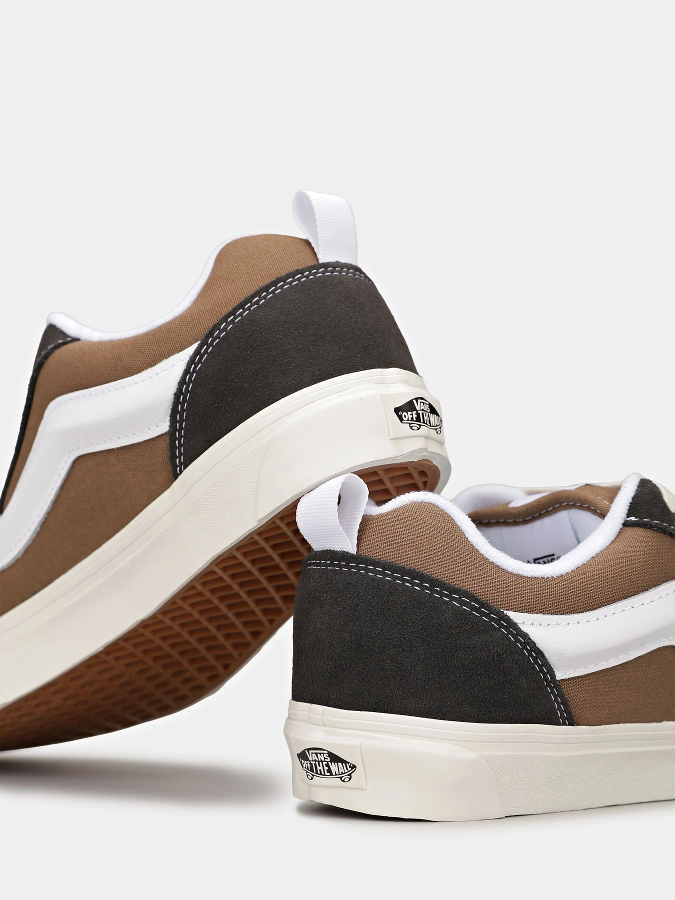 Кеди Vans Knu Skool модель VN000D22BW21 Кеди Vans Knu Skool модель VN000D22BW21 Фото