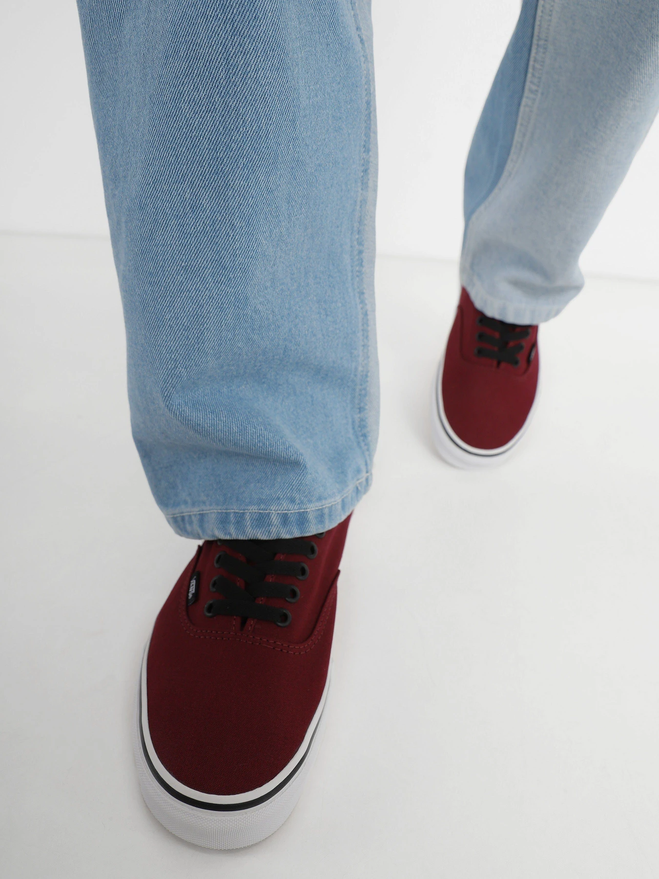 Кеди Vans Authentic модель VN000QER5U81 Кеди Vans Authentic модель VN000QER5U81 Фото