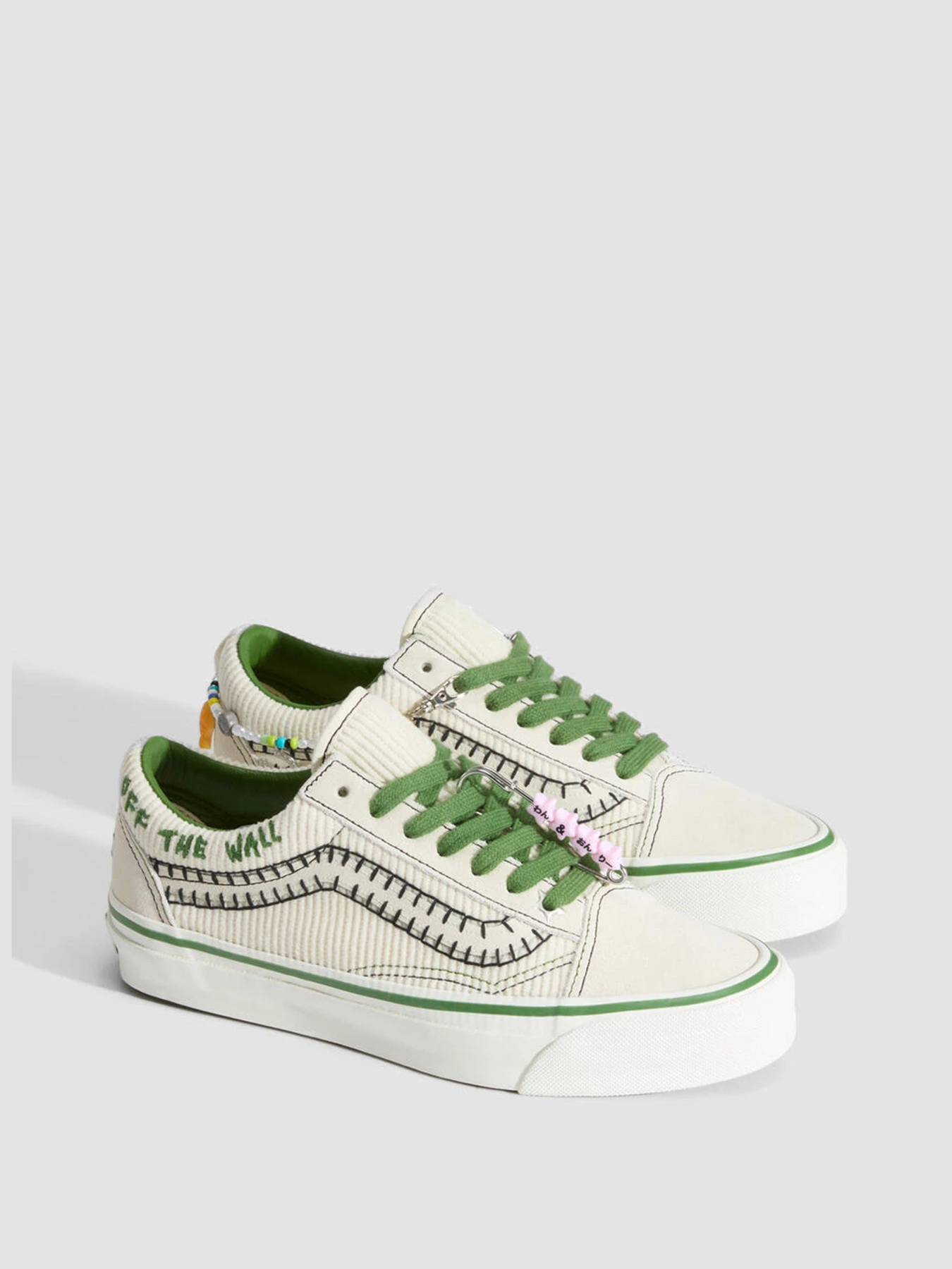 Кеды Vans Old Skool Charms модель VN000EGYCRM1 Кеды Vans Old Skool Charms модель VN000EGYCRM1 Фото