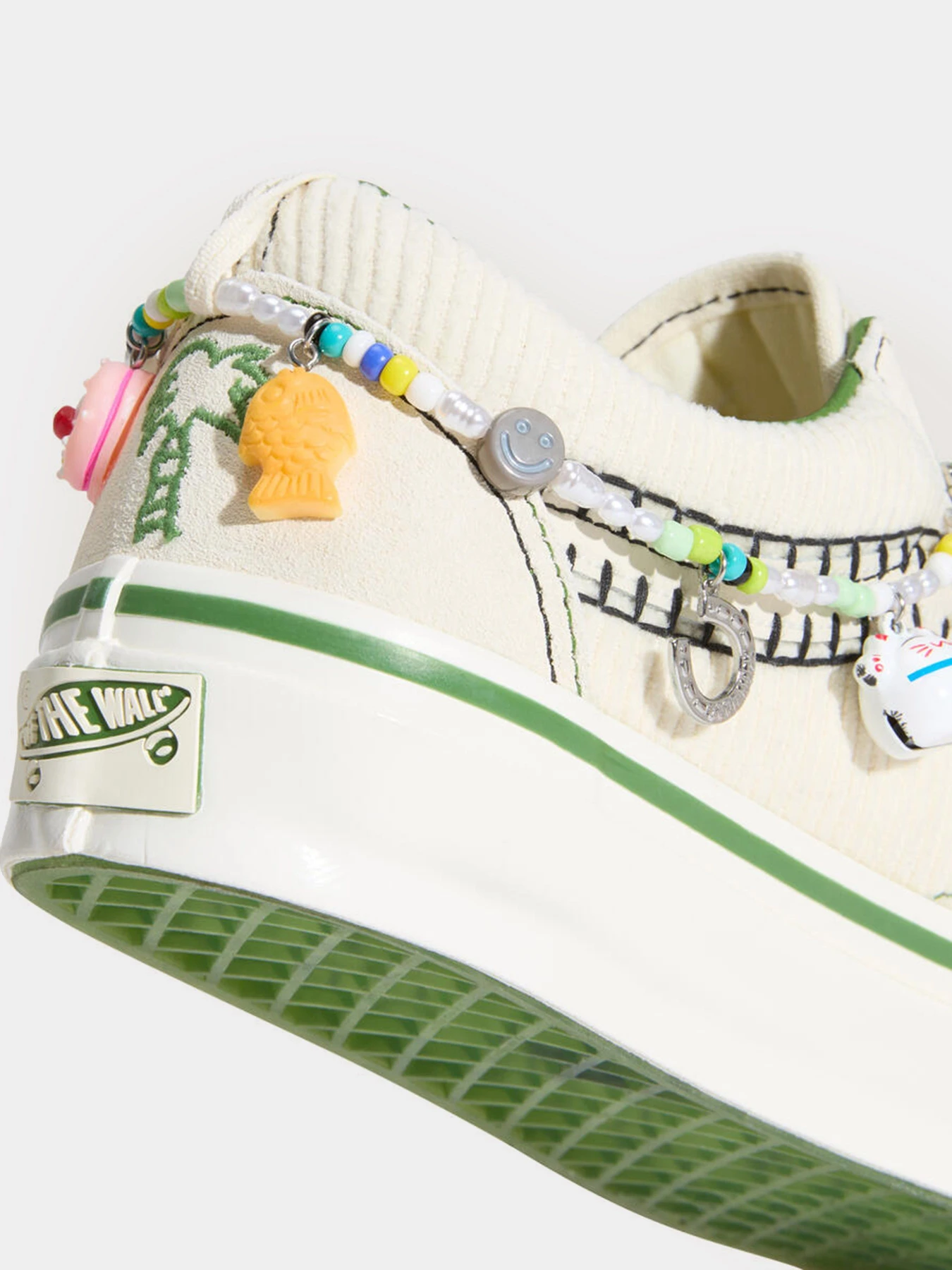 Кеды Vans Old Skool Charms модель VN000EGYCRM1 Кеды Vans Old Skool Charms модель VN000EGYCRM1 Фото