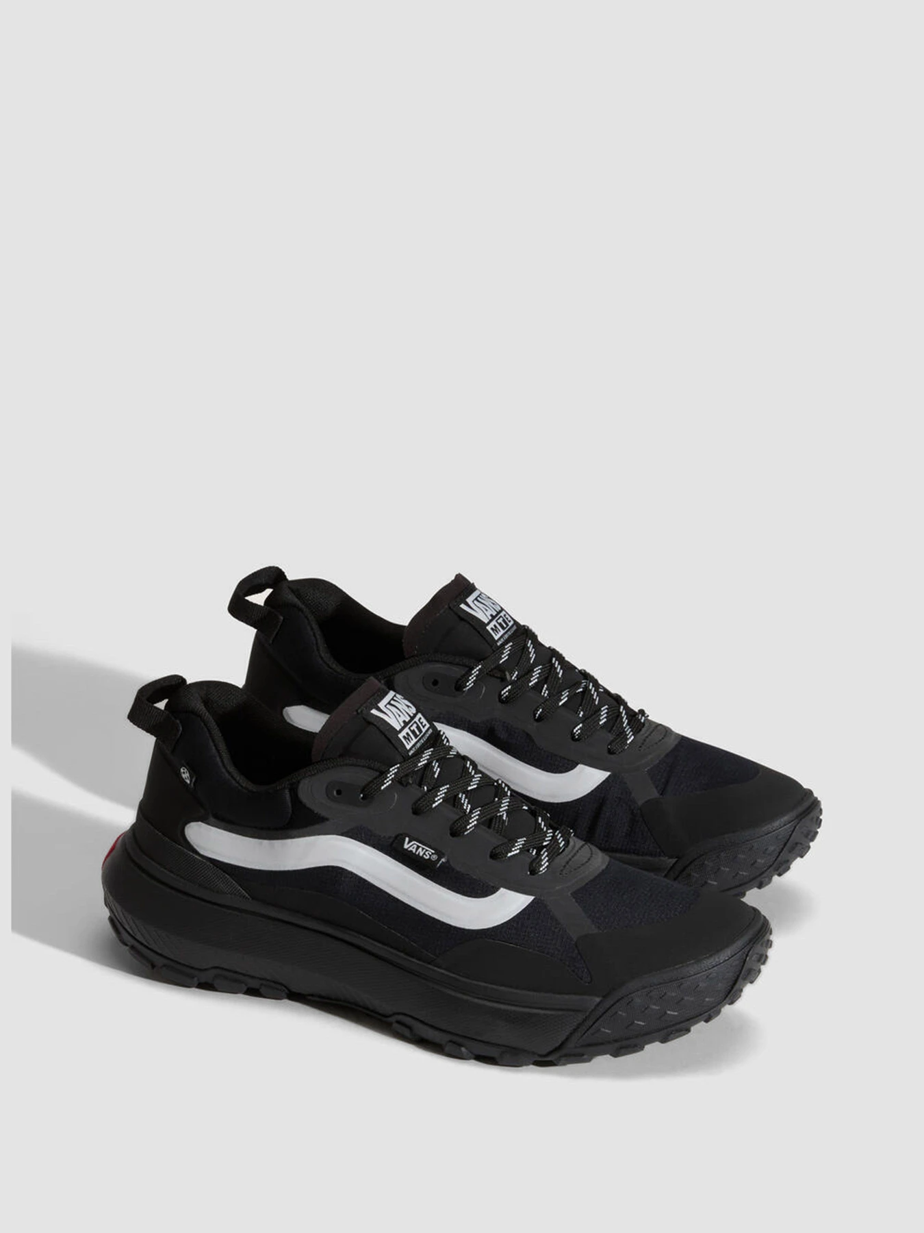 Кроссовки Vans MTE Crosspath модель VN000CVUBLK1 Фото