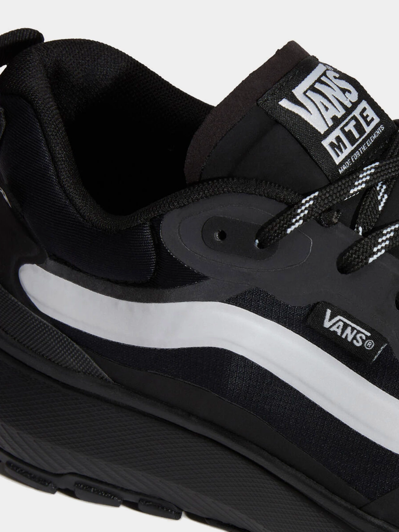 Кроссовки Vans MTE Crosspath модель VN000CVUBLK1 Фото