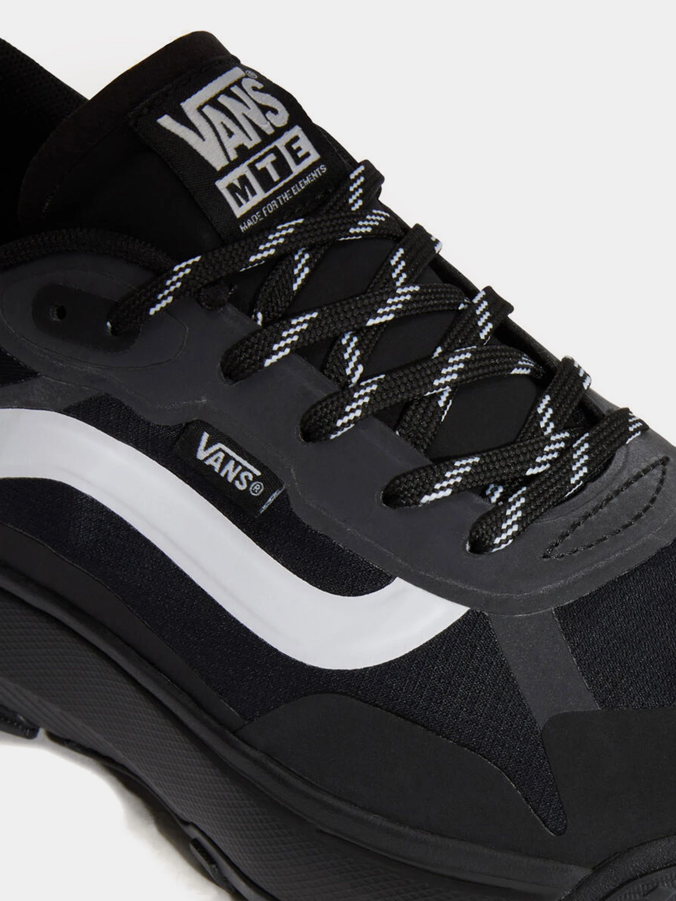 Кроссовки Vans MTE Crosspath модель VN000CVUBLK1 Фото