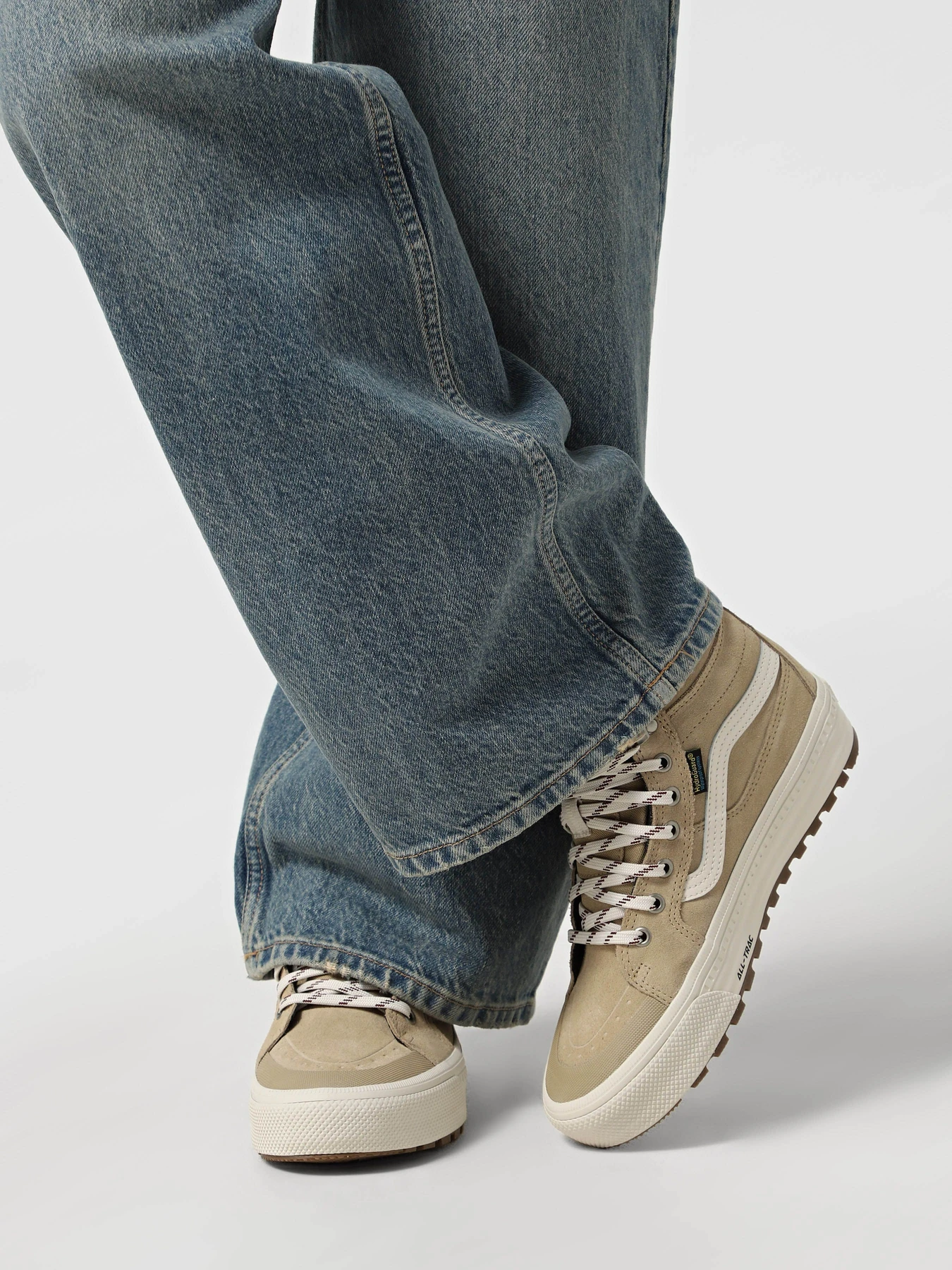 Ботинки и сапоги Vans модель VN000DAQTWH1 Ботинки и сапоги Vans модель VN000DAQTWH1 Фото