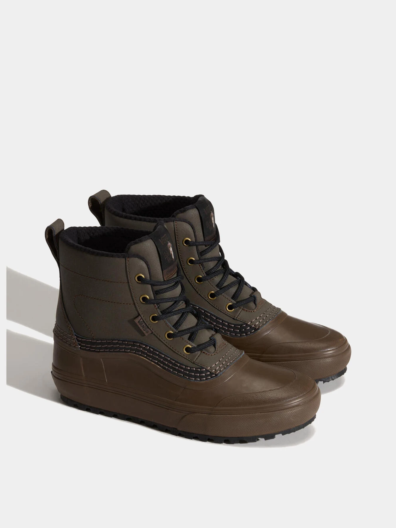 Ботинки и сапоги Vans модель VN000D2C4AR1 Ботинки и сапоги Vans модель VN000D2C4AR1 Фото