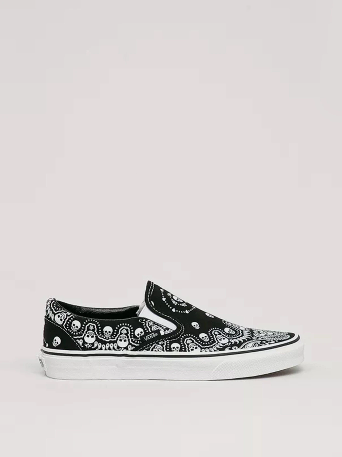 Кеды Vans Bandana Classic Slip-On модель VN0A33TBD9S1 Кеды Vans Bandana Classic Slip-On модель VN0A33TBD9S1 Фото