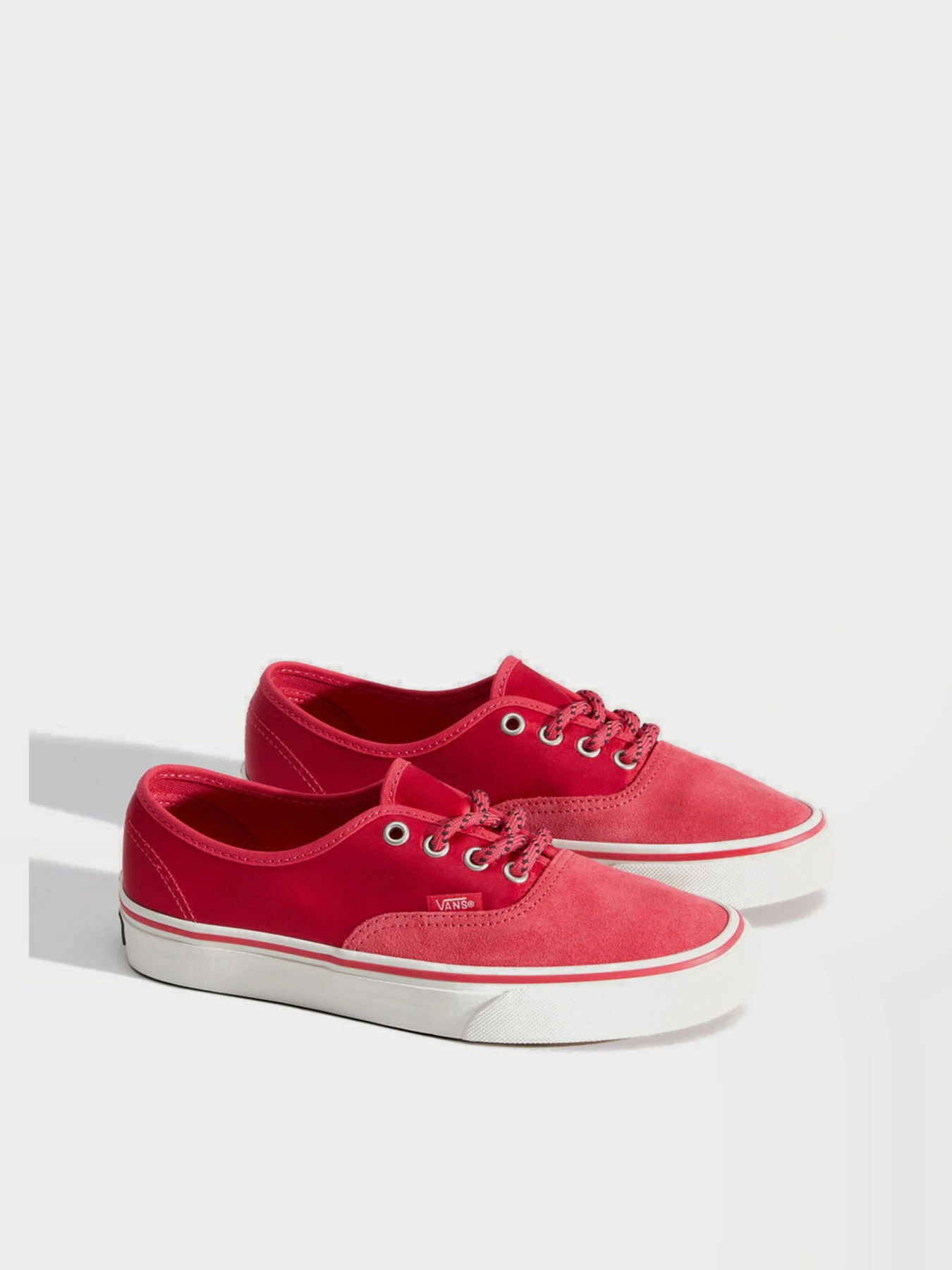 Кеды Vans AUTHENTIC модель VN000EHHFO91 Кеды Vans AUTHENTIC модель VN000EHHFO91 Фото