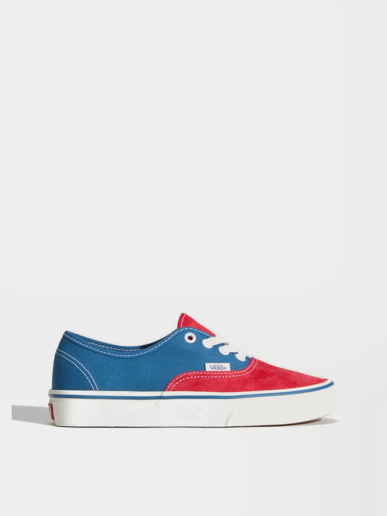 Кеды Vans AUTHENTIC модель VN000EHHIZQ1 Кеды Vans AUTHENTIC модель VN000EHHIZQ1 Фото