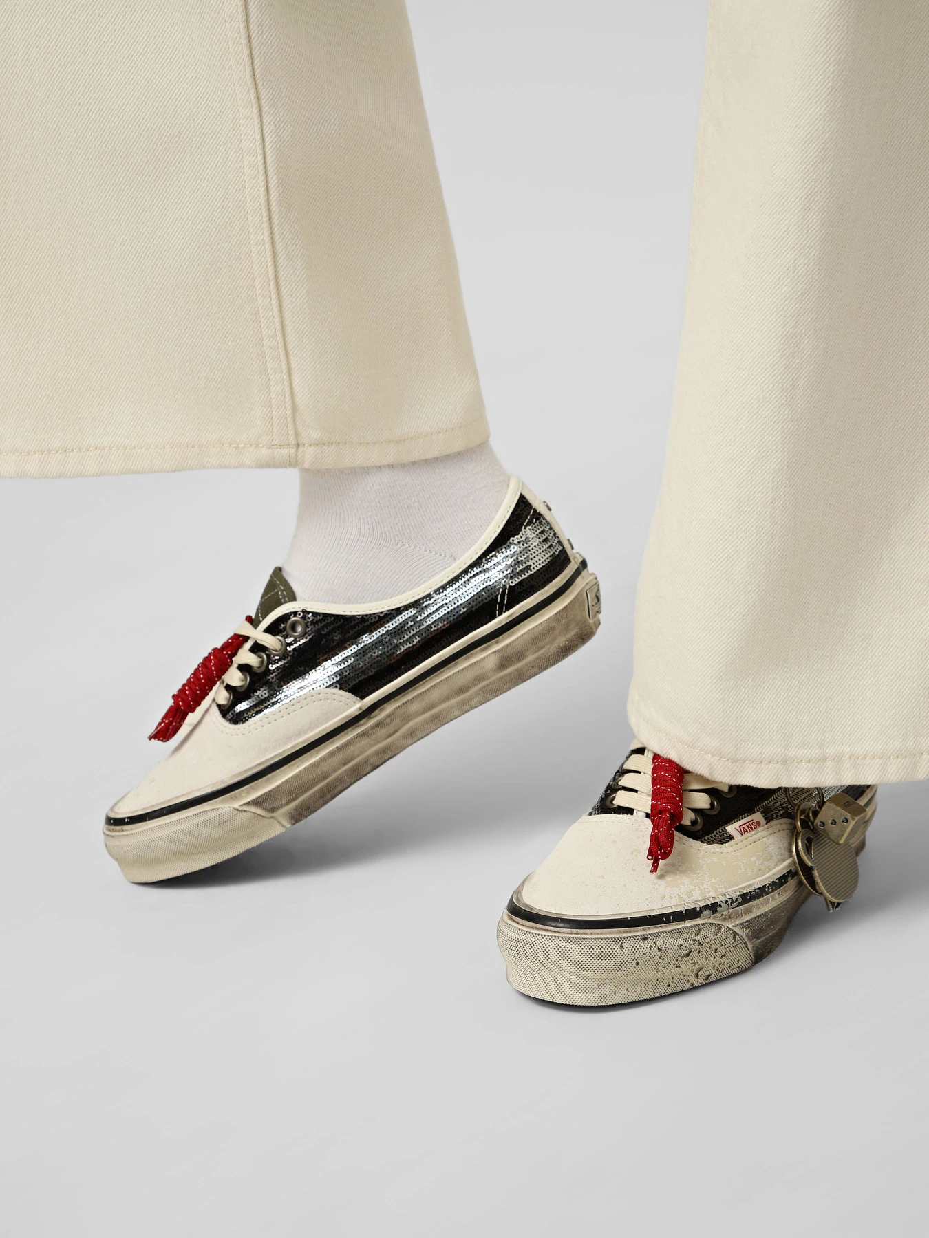 Кеды Vans LX AUTHENTIC 44 модель VN000DB8MCG1 Кеды Vans LX AUTHENTIC 44 модель VN000DB8MCG1 Фото