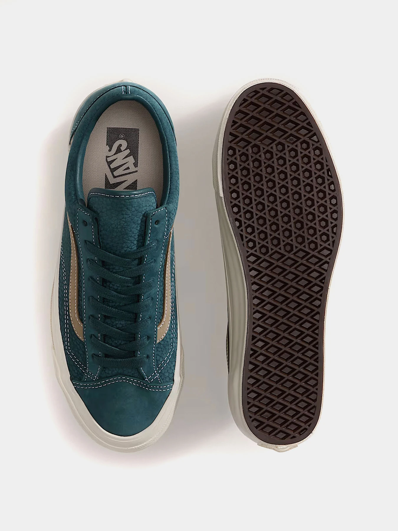 Кеды Vans LX OLD SKOOL 36 модель VN000D9RBLU1 Кеды Vans LX OLD SKOOL 36 модель VN000D9RBLU1 Фото