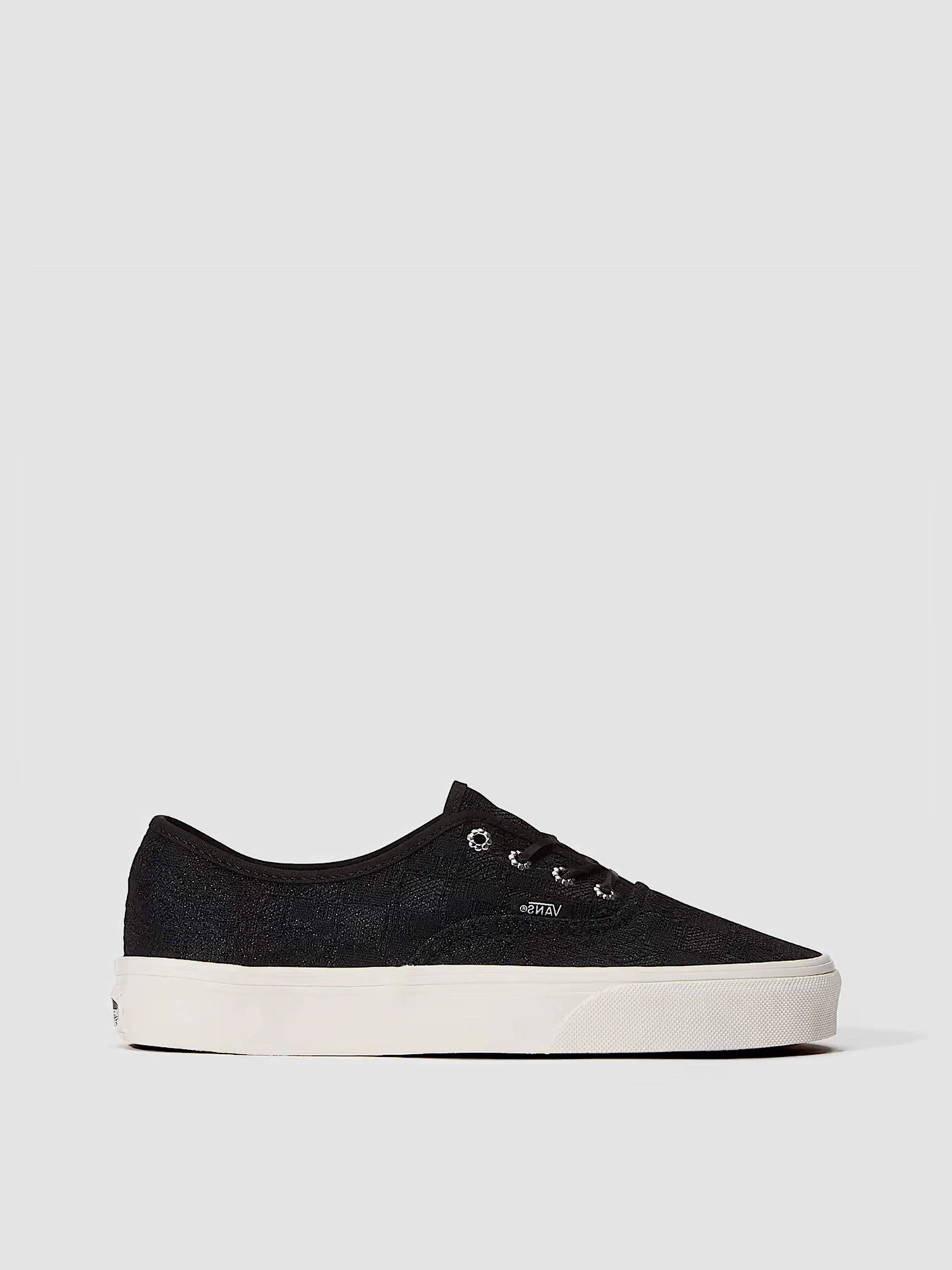 Кеды Vans AUTHENTIC модель VN000Z8YBLK1 Кеды Vans AUTHENTIC модель VN000Z8YBLK1 Фото