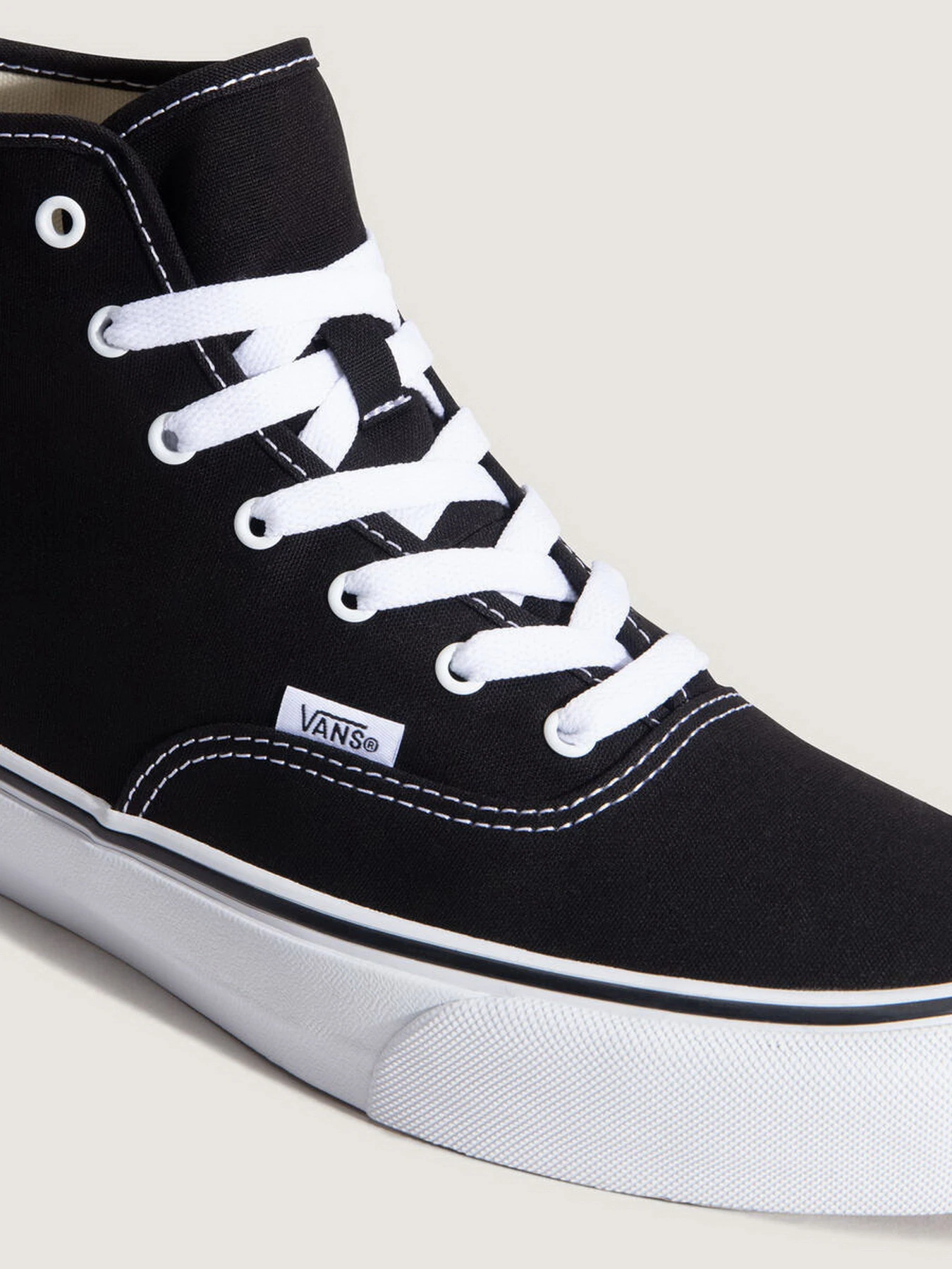 Кеди Vans AUTHENTIC HI 2.0 модель VN000E8H6BT1 Кеди Vans AUTHENTIC HI 2.0 модель VN000E8H6BT1 Фото