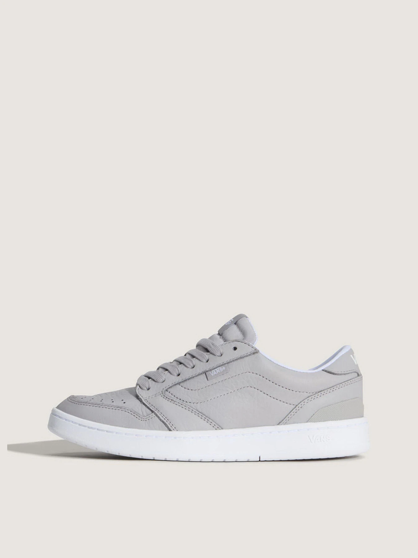 Кеды Vans COURT LOW модель VN000Z26BGF1 Кеды Vans COURT LOW модель VN000Z26BGF1 Фото