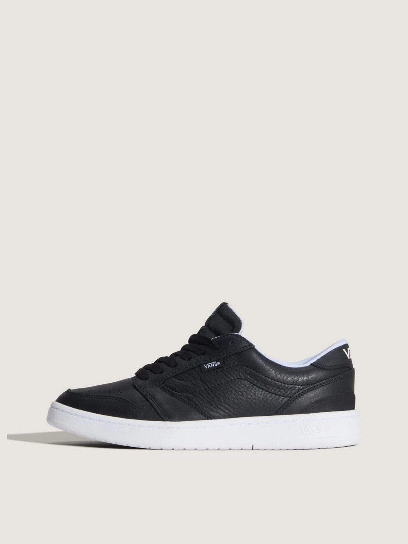 Кеды Vans COURT LOW модель VN000Z26BLA1 Кеды Vans COURT LOW модель VN000Z26BLA1 Фото