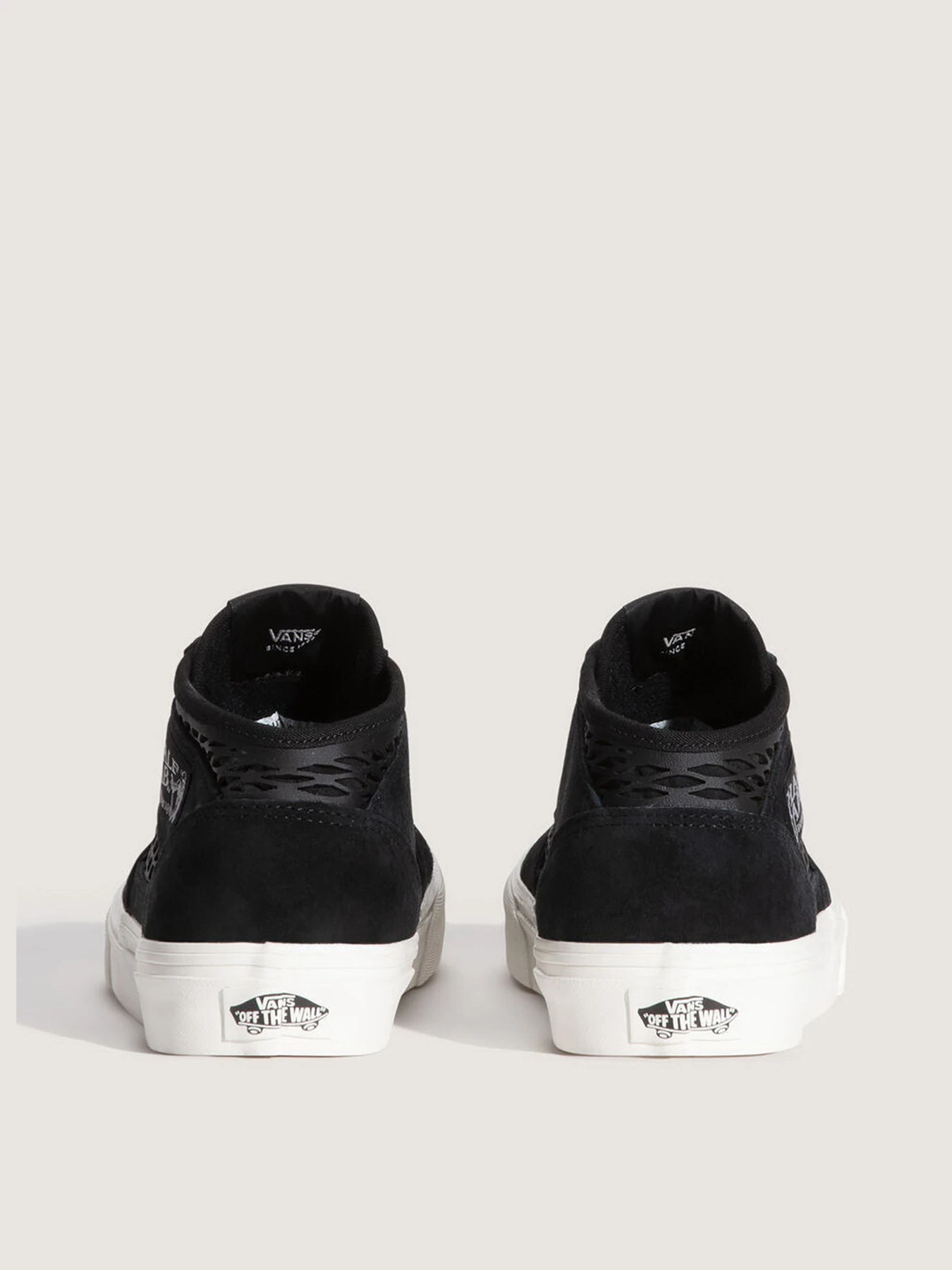 Черевики та чоботи Vans HALF CAB DECON модель VN000EKMBLA1 Черевики та чоботи Vans HALF CAB DECON модель VN000EKMBLA1 Фото