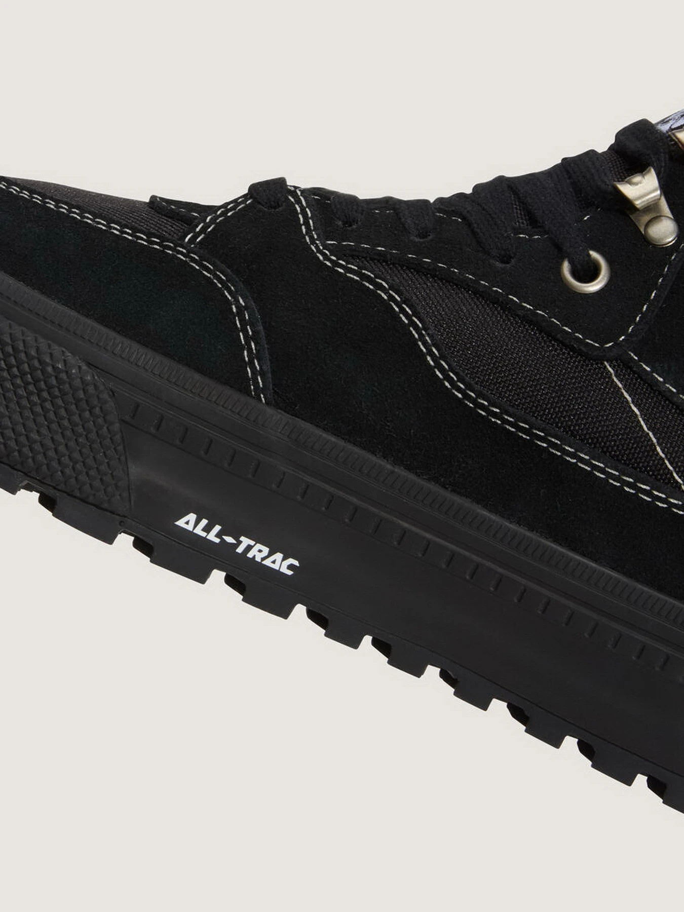 Черевики та чоботи Vans HALF CAB GORE-TEX INSULATED MT модель VN000XUFBKA1 Черевики та чоботи Vans HALF CAB GORE-TEX INSULATED MT модель VN000XUFBKA1 Фото