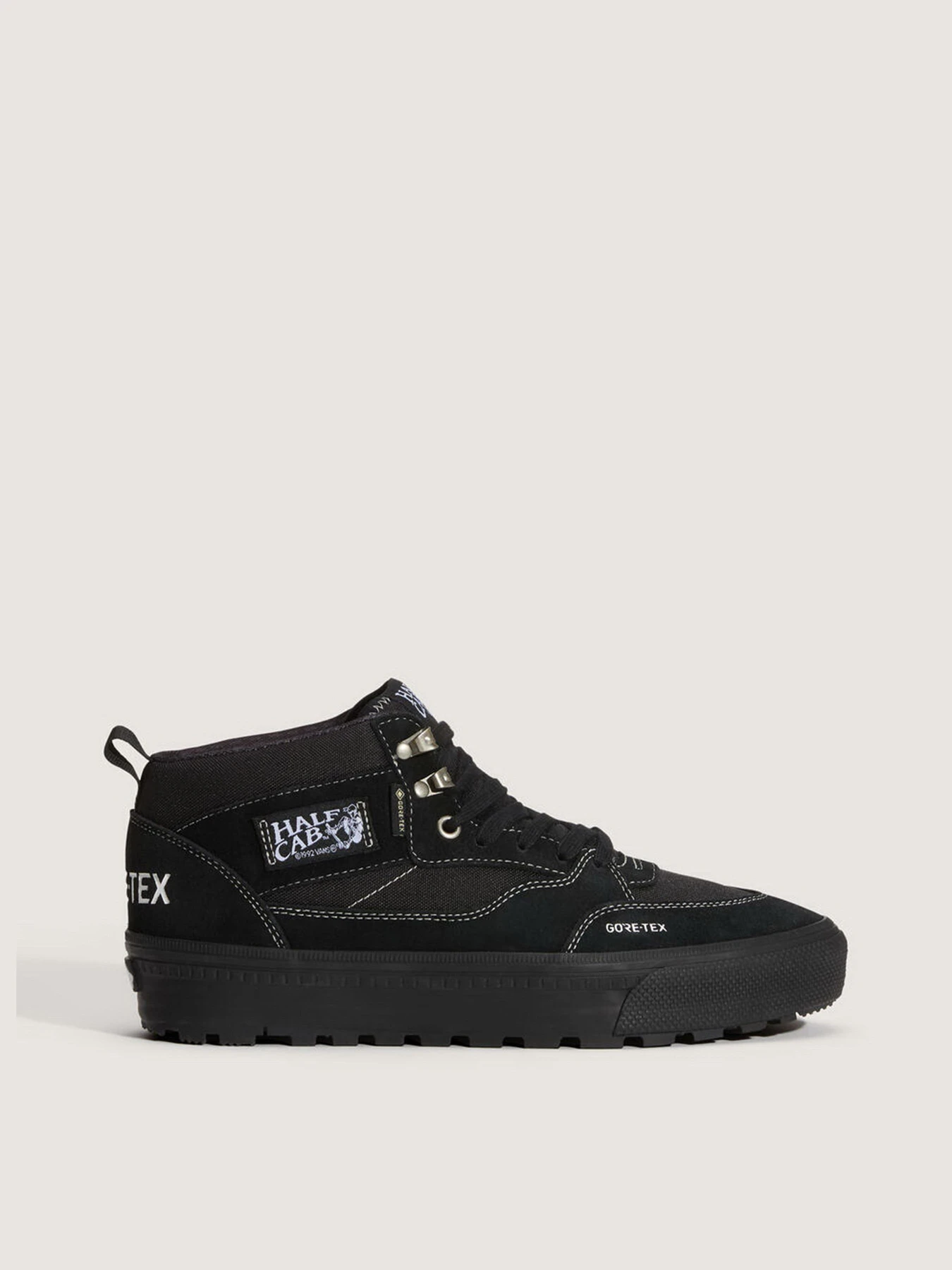 Черевики та чоботи Vans HALF CAB GORE-TEX INSULATED MT модель VN000XUFBKA1 Черевики та чоботи Vans HALF CAB GORE-TEX INSULATED MT модель VN000XUFBKA1 Фото