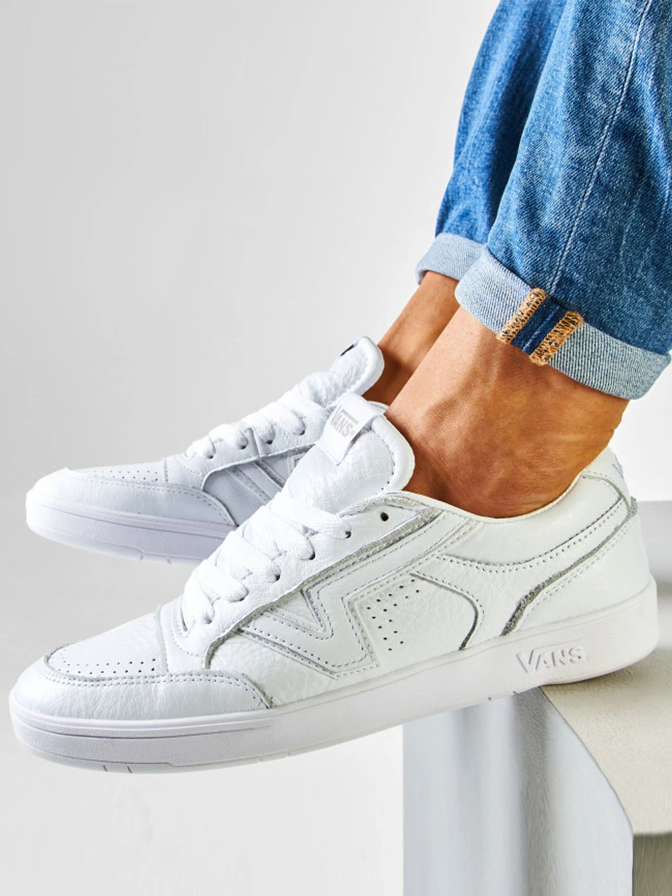 Кеды Vans Court Lowland CC модель VN0A4TZYOER1 Кеды Vans Court Lowland CC модель VN0A4TZYOER1 Фото